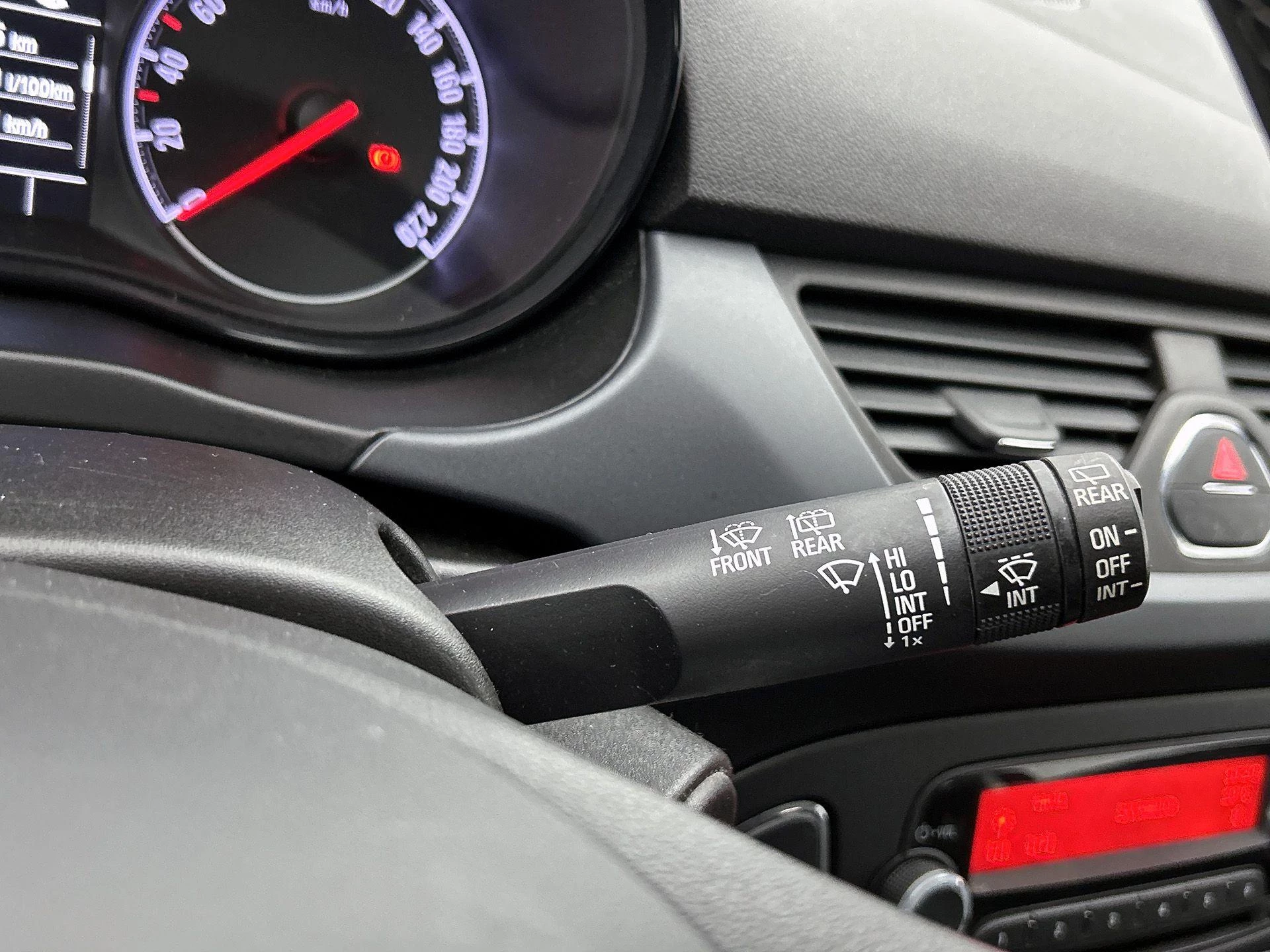 Opel-Corsa-image-7