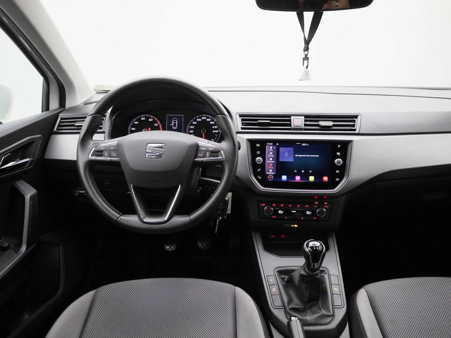 SEAT-Ibiza-image-6