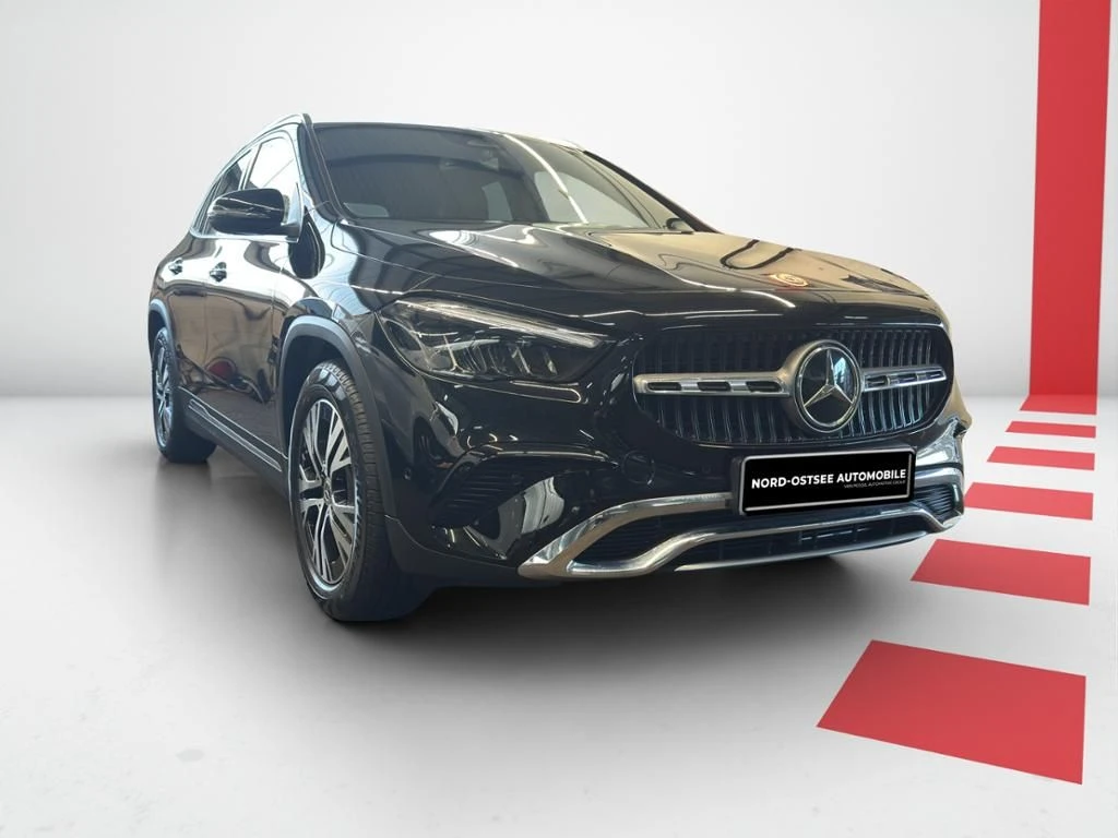 Mercedes-Benz-GLA 200 d-image-3