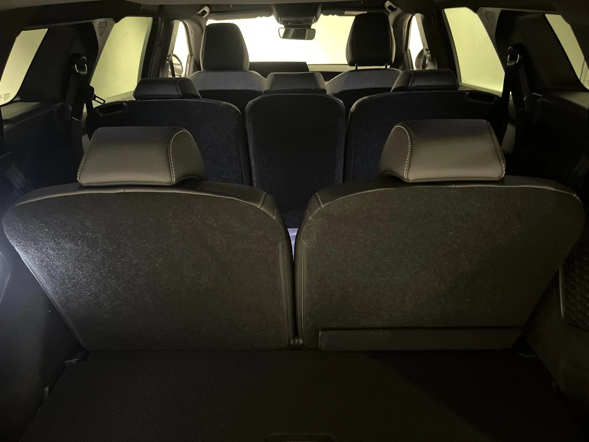 Peugeot-e-5008-image-21