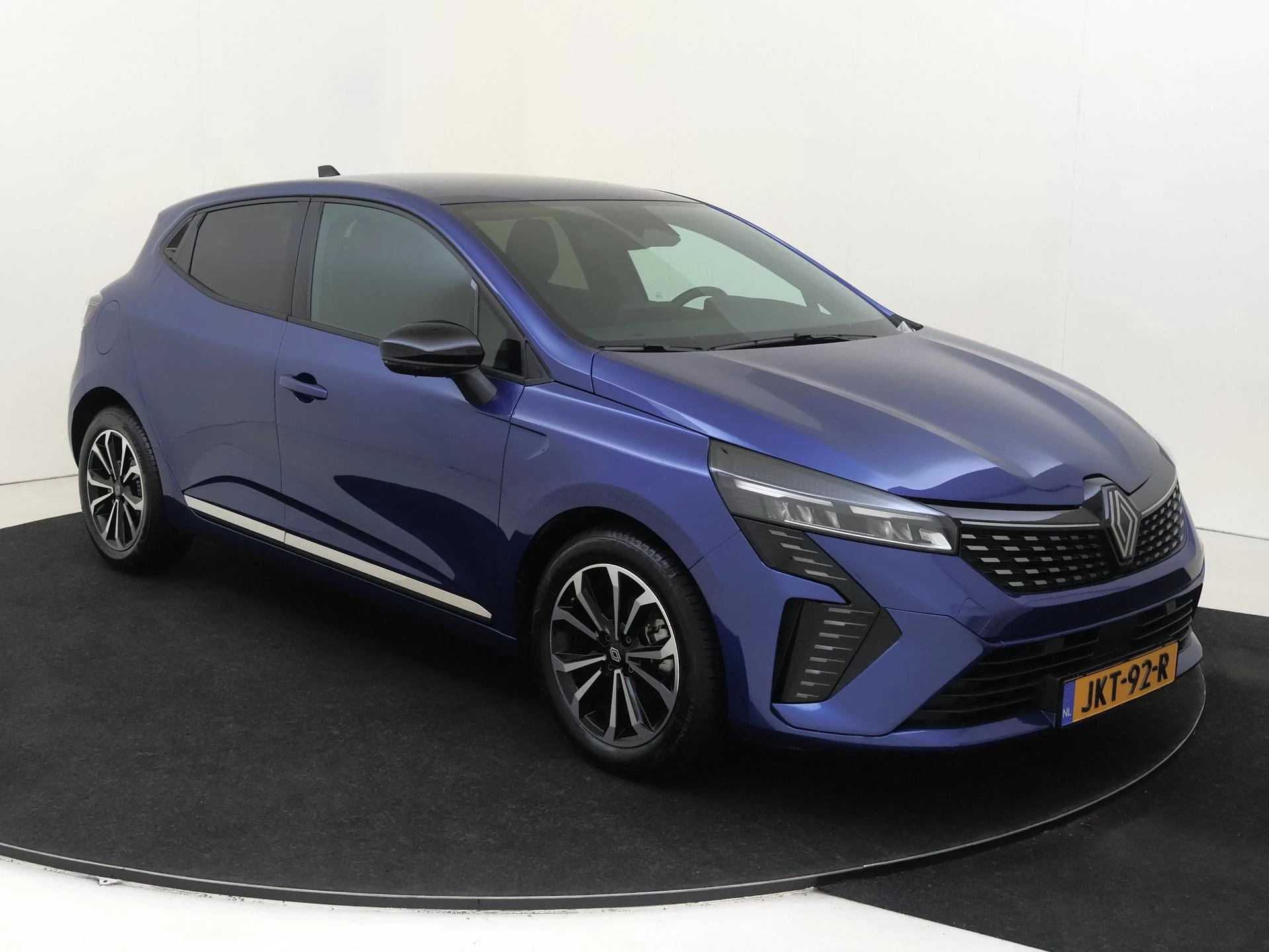 Renault-Clio-image-1