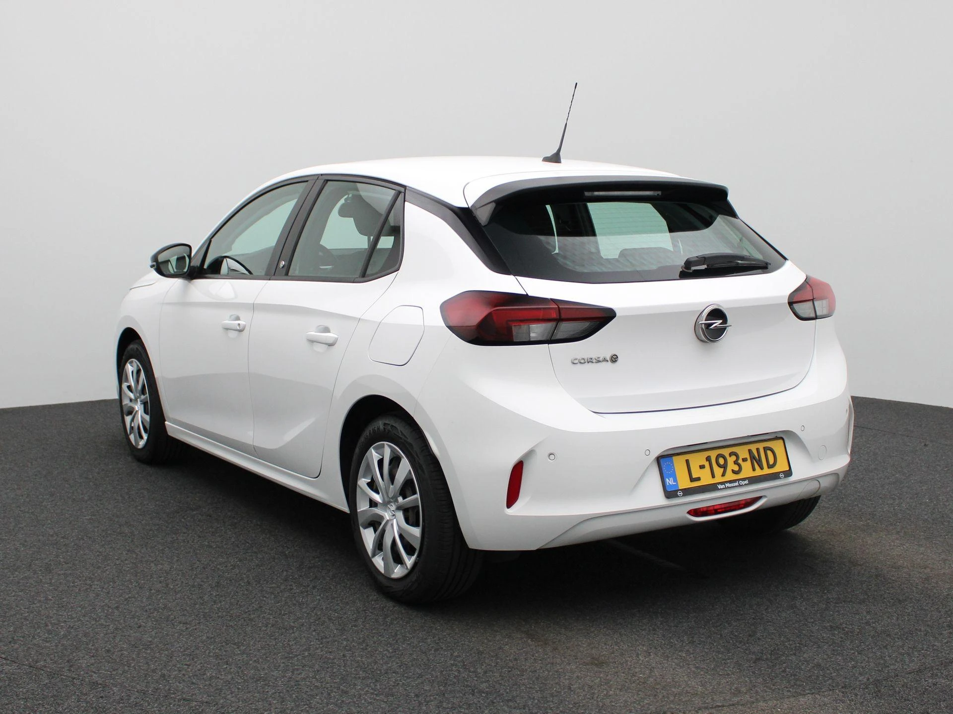 Opel-Corsa-e-image-1