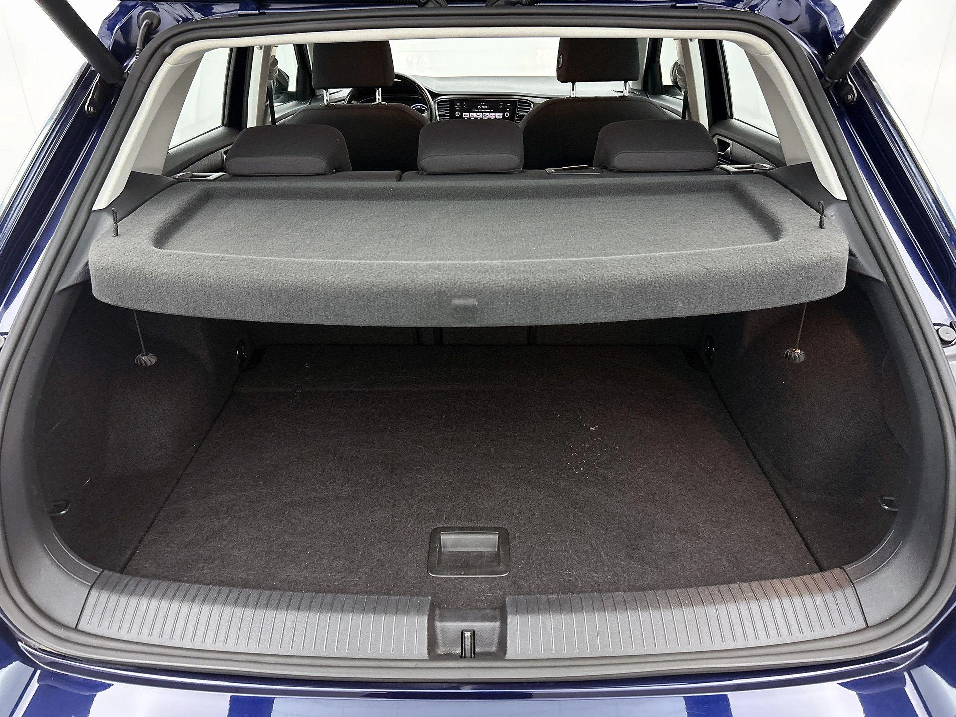 Volkswagen-T-Roc-image-13