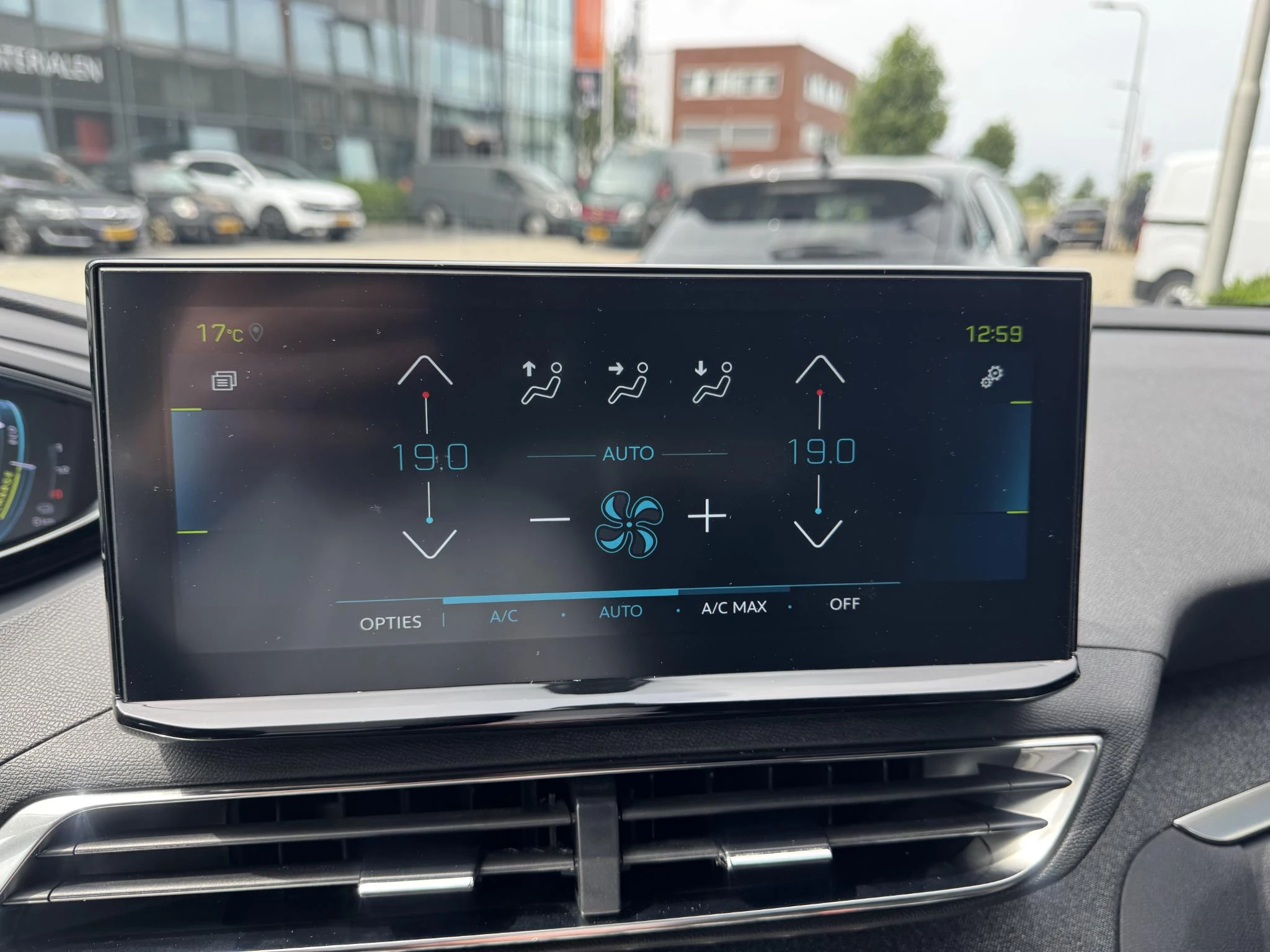 Peugeot-3008-image-21