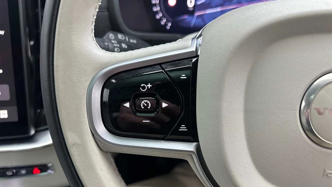 Volvo-XC90-image-44