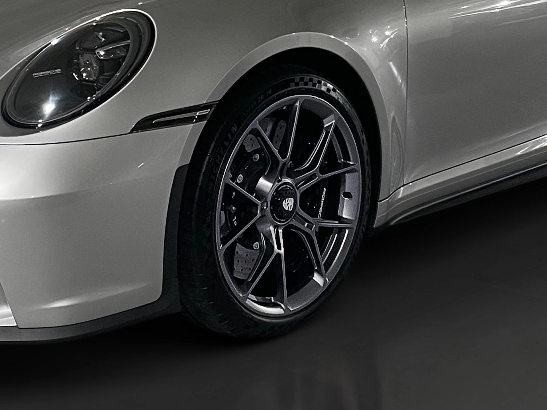 Porsche-911-image-21