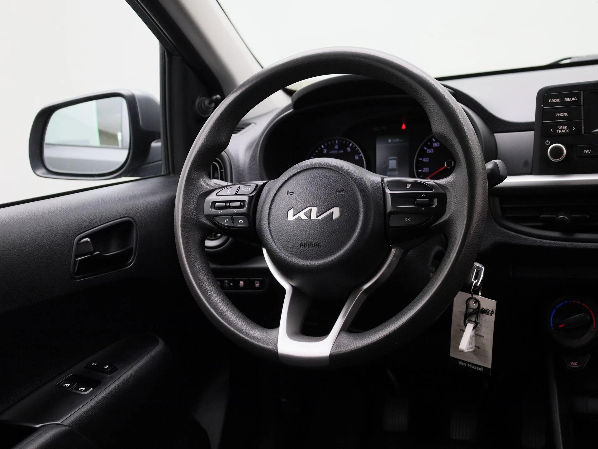 Kia-Picanto-image-8