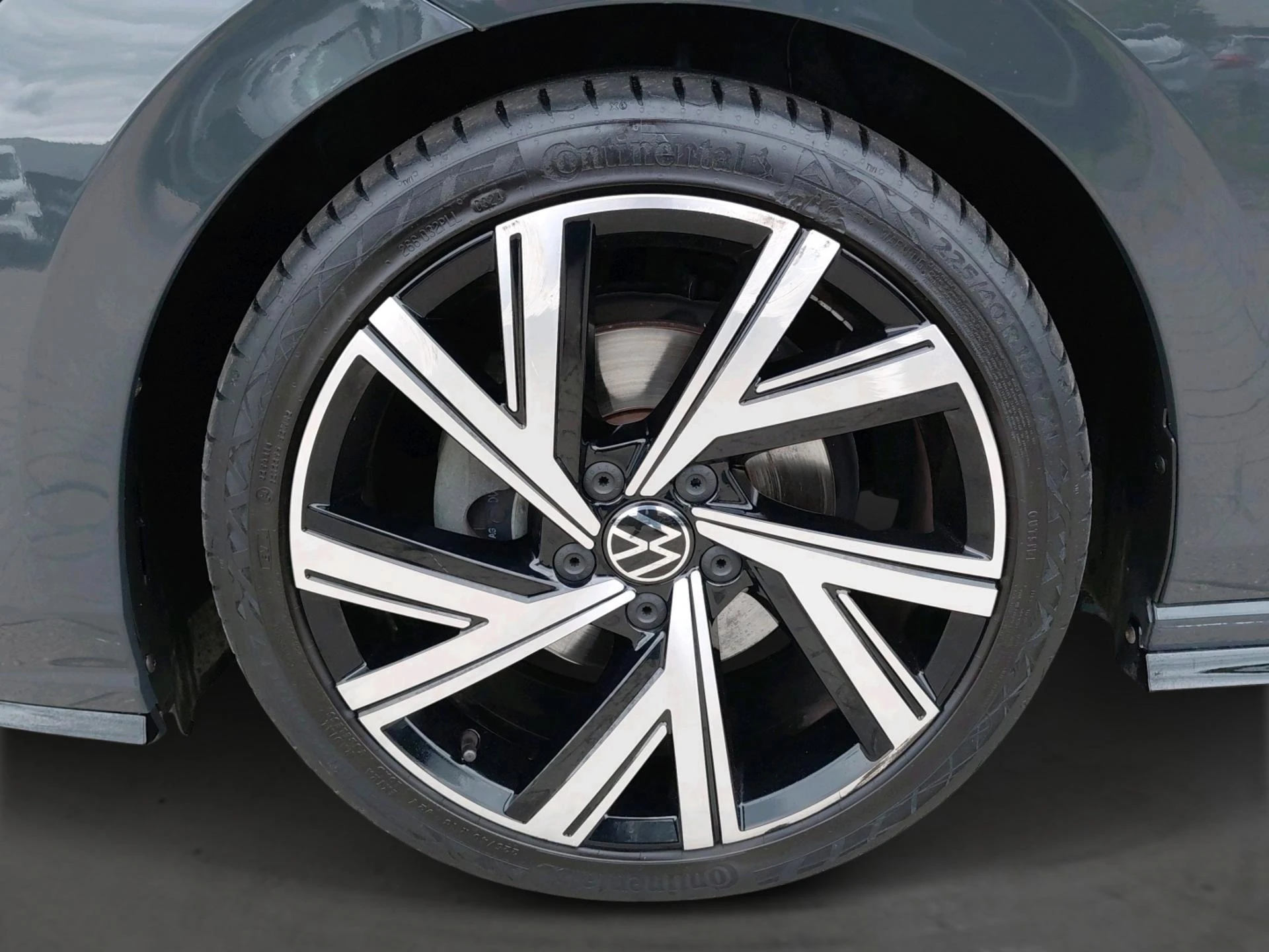 Volkswagen-Golf-image-15