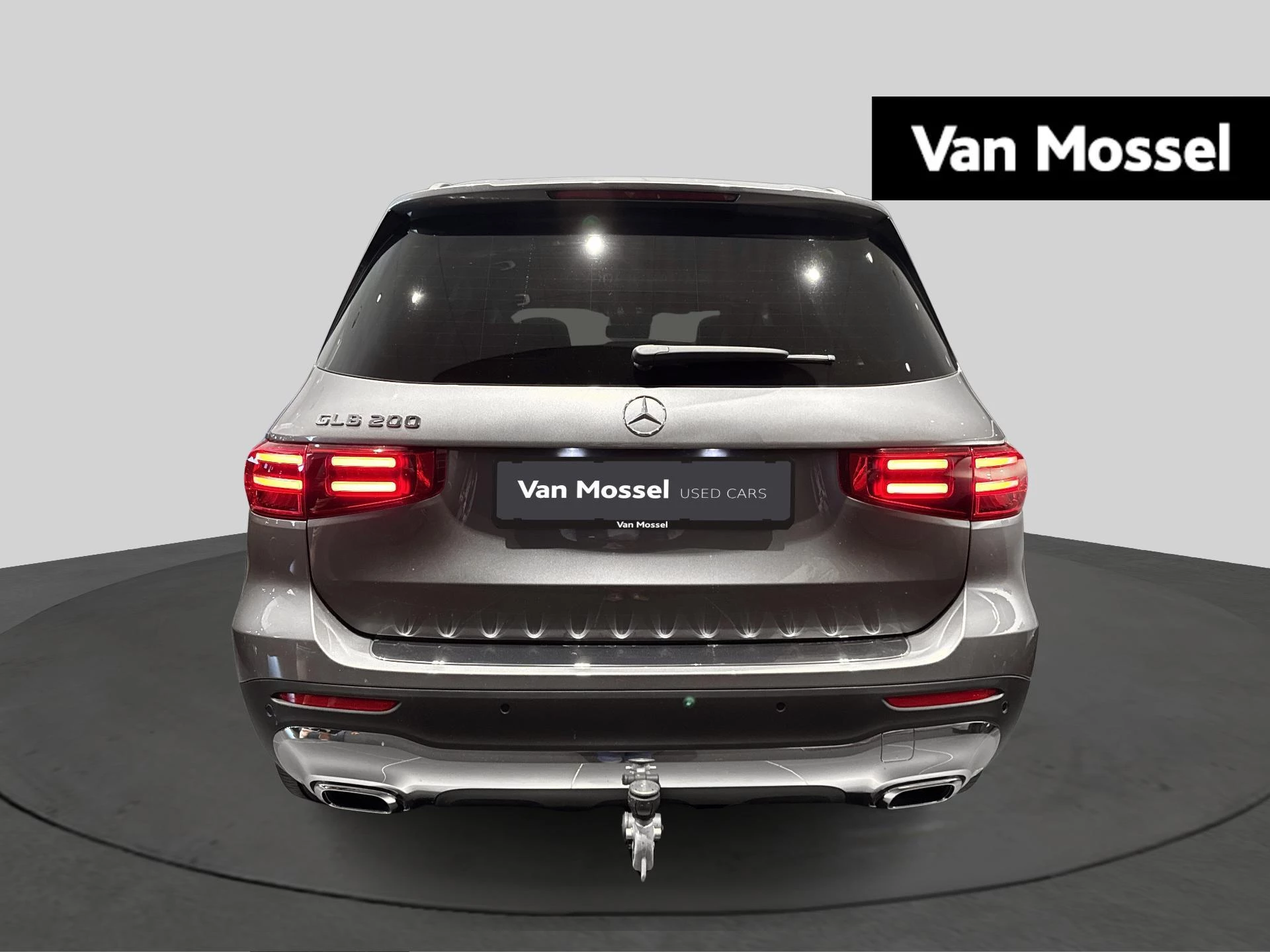 Mercedes-Benz GLB 200 Luxury Line + LEDER + PANO DAK + TREKHAAK + MULTIBEAM +