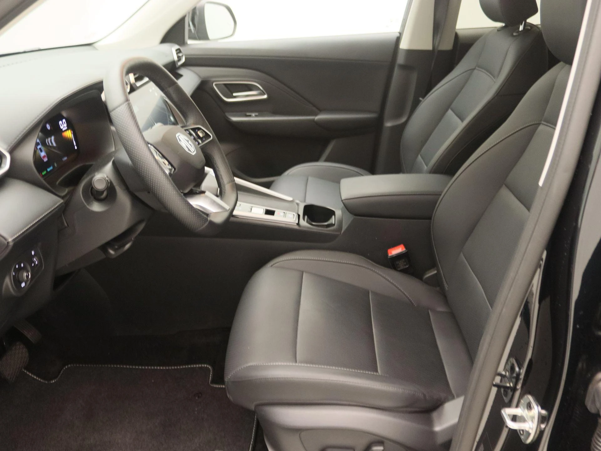 MG-ZS-image-11