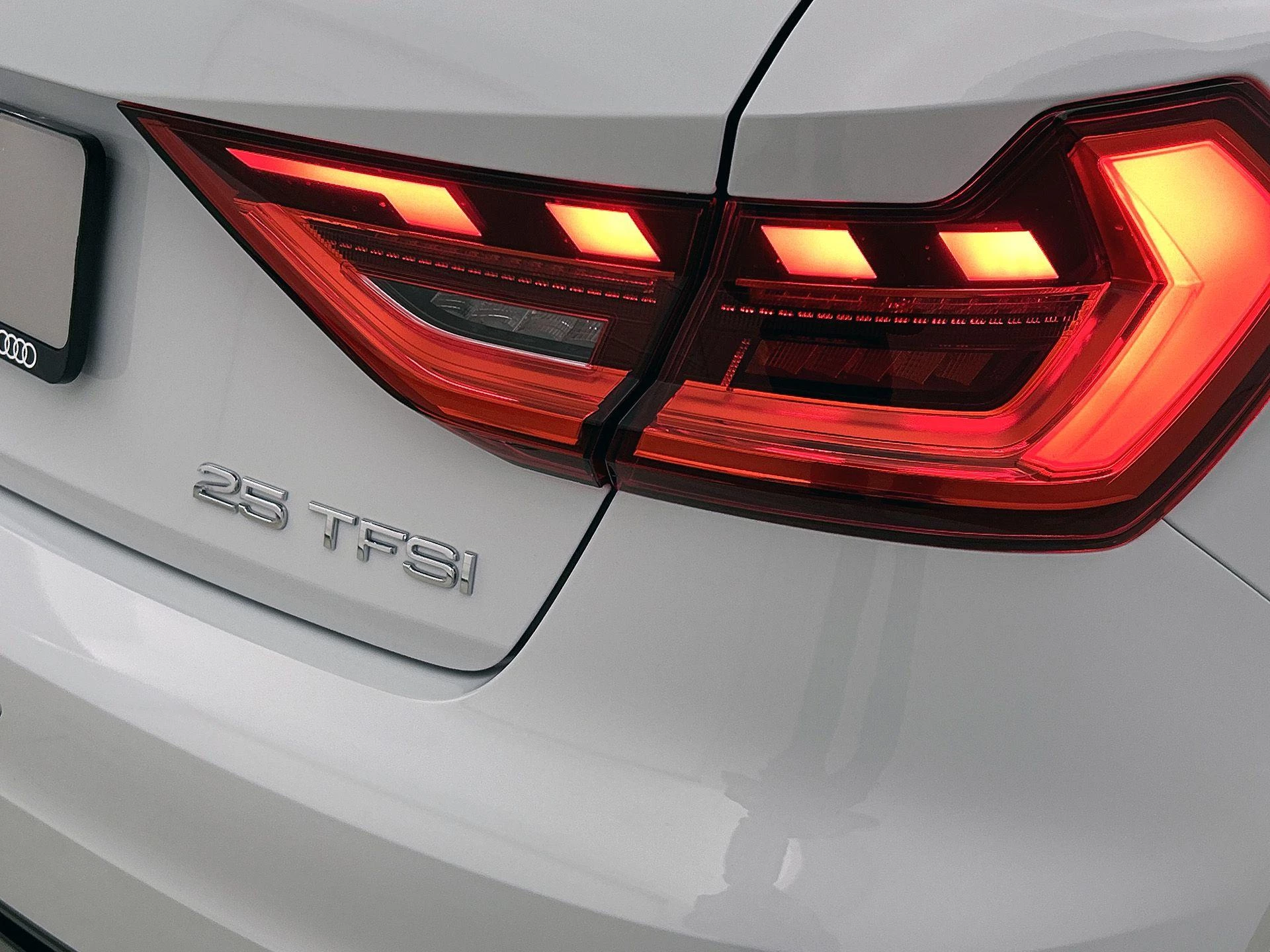 Audi A1 Sportback 25 TFSI Advanced edition