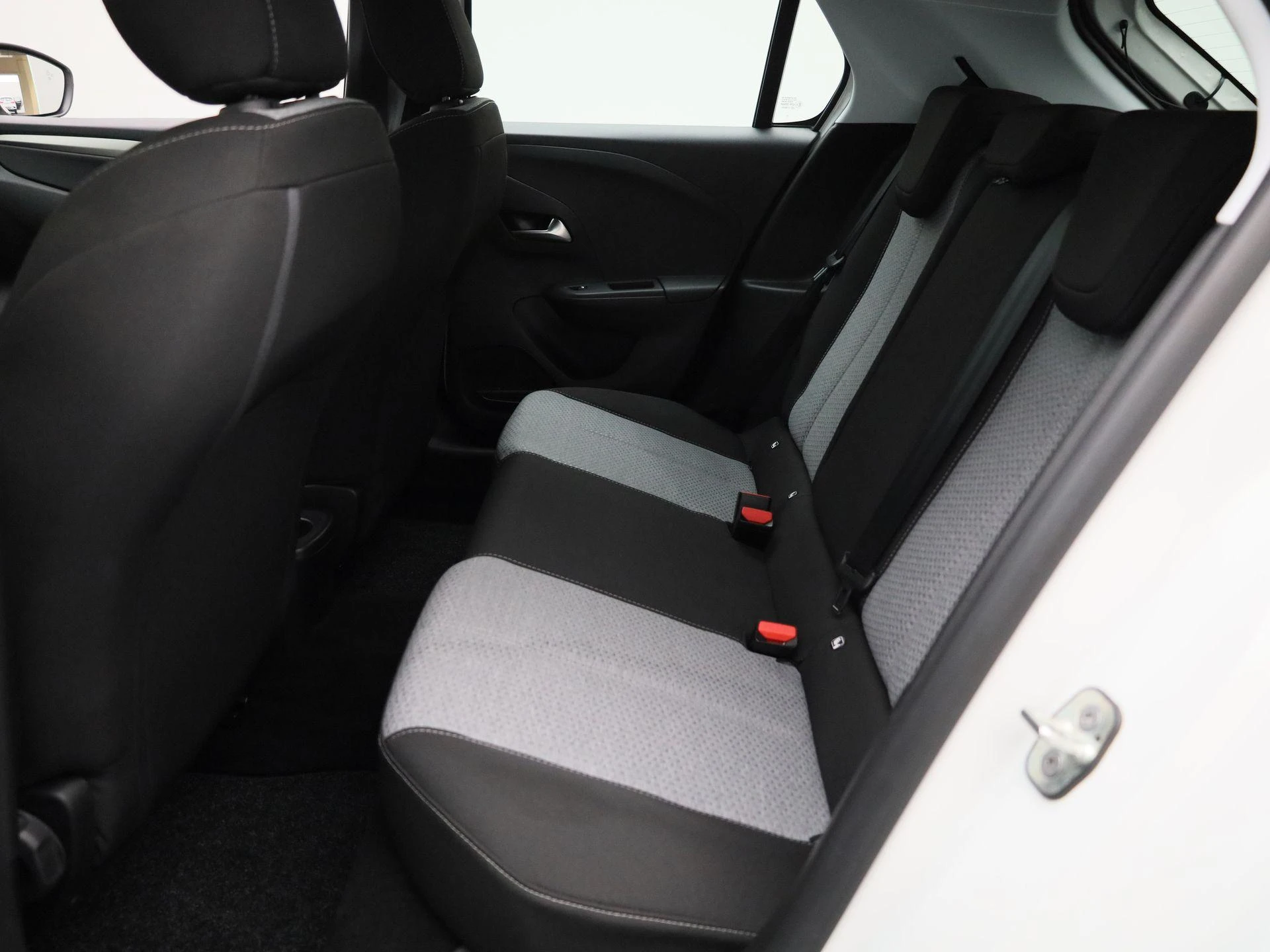 Opel-Corsa-image-11