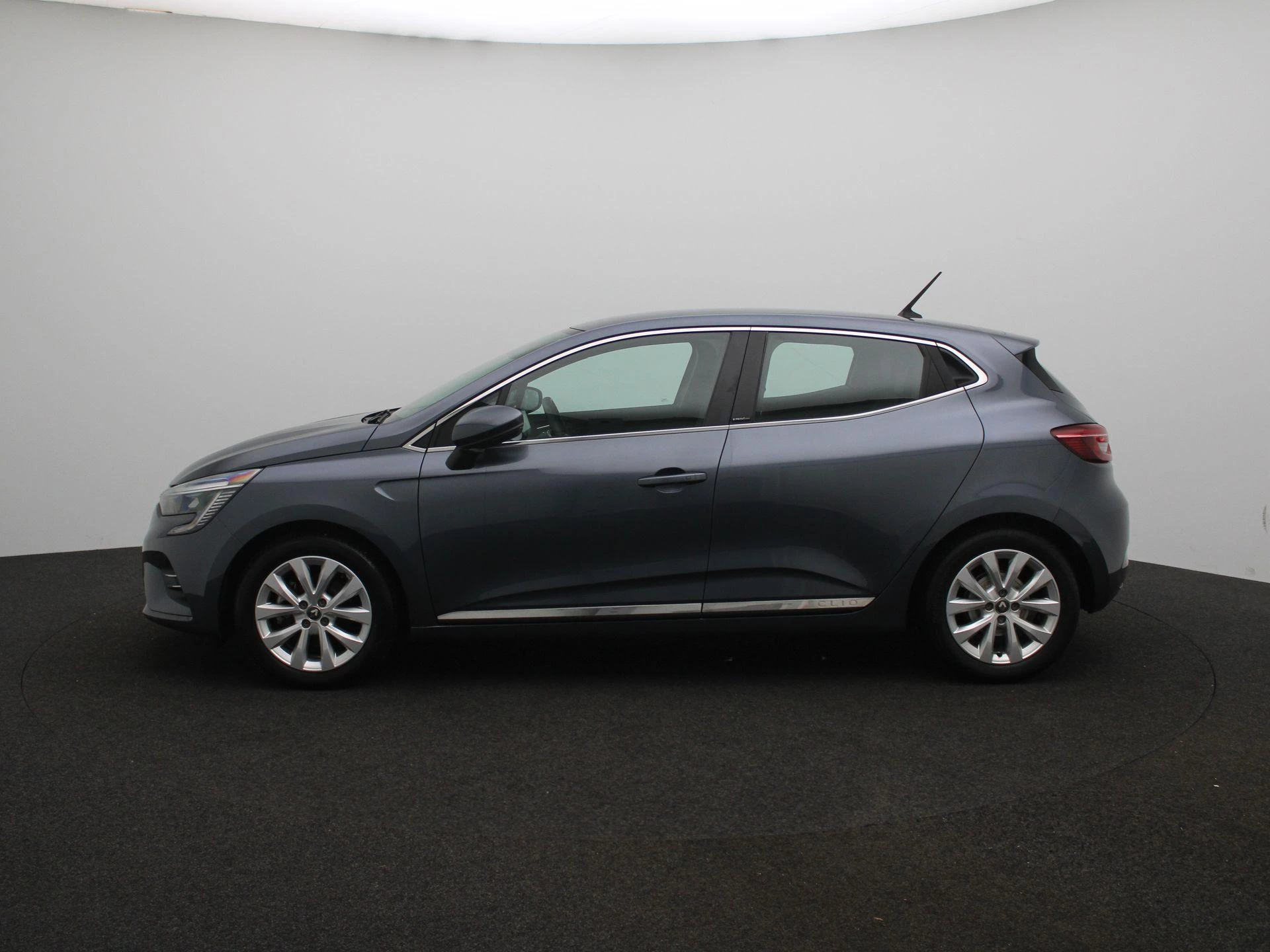 Renault-Clio-image-3