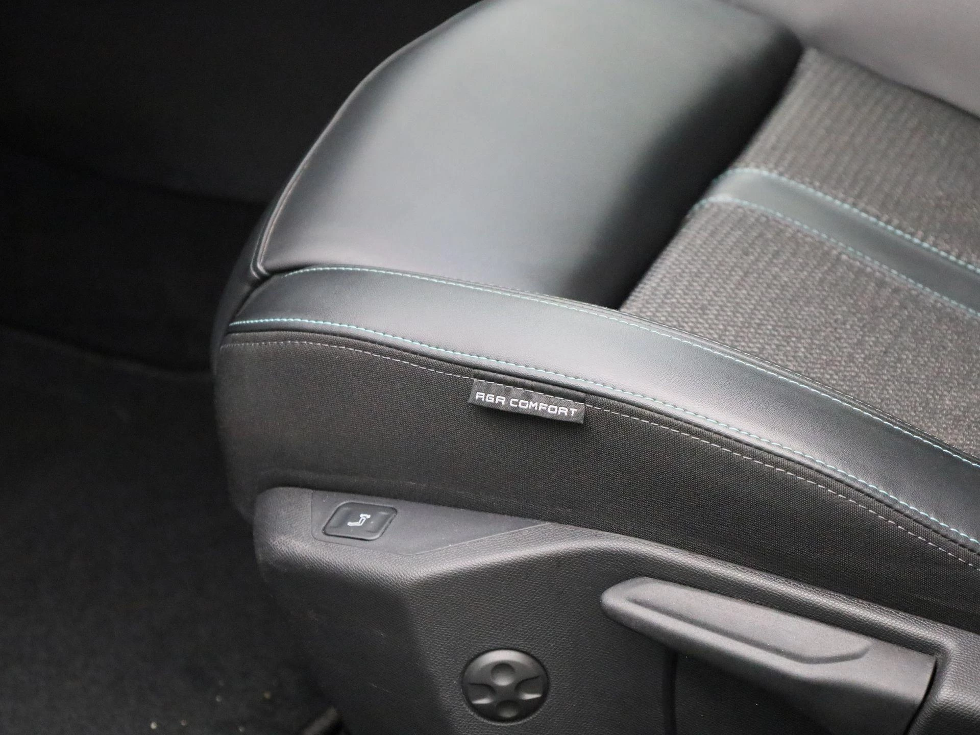 Peugeot-308-image-26