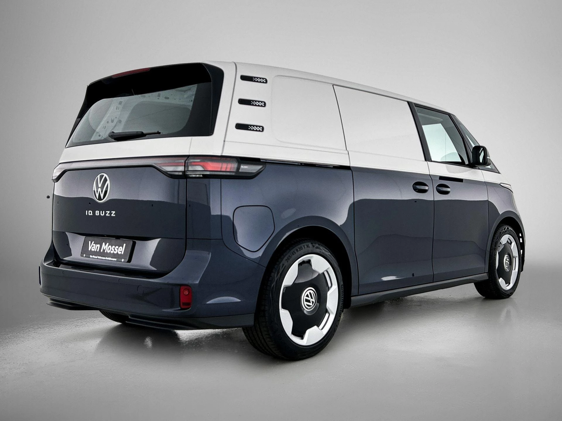 Volkswagen-ID. Buzz Cargo-image-3