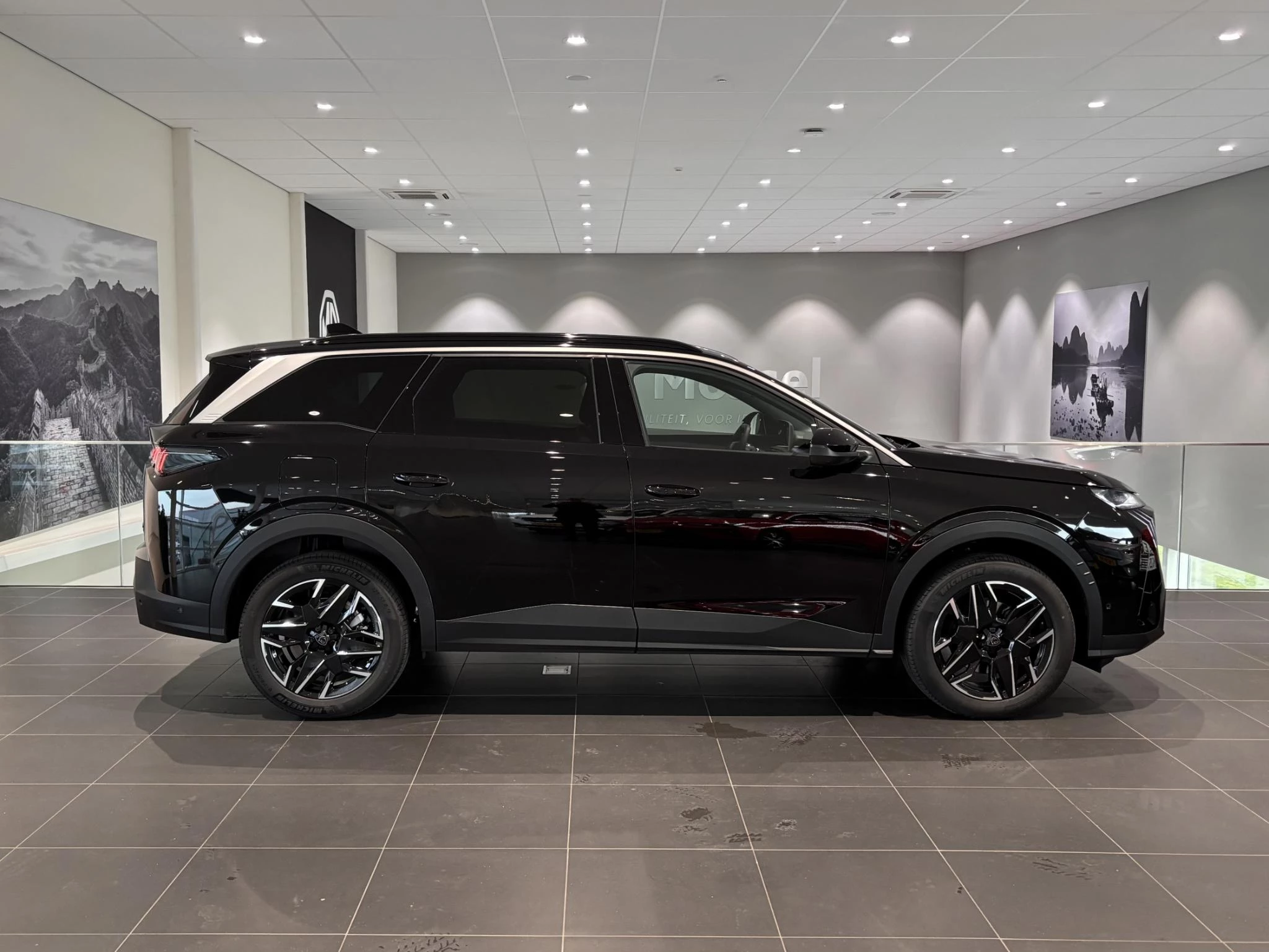 Peugeot-5008-image-5
