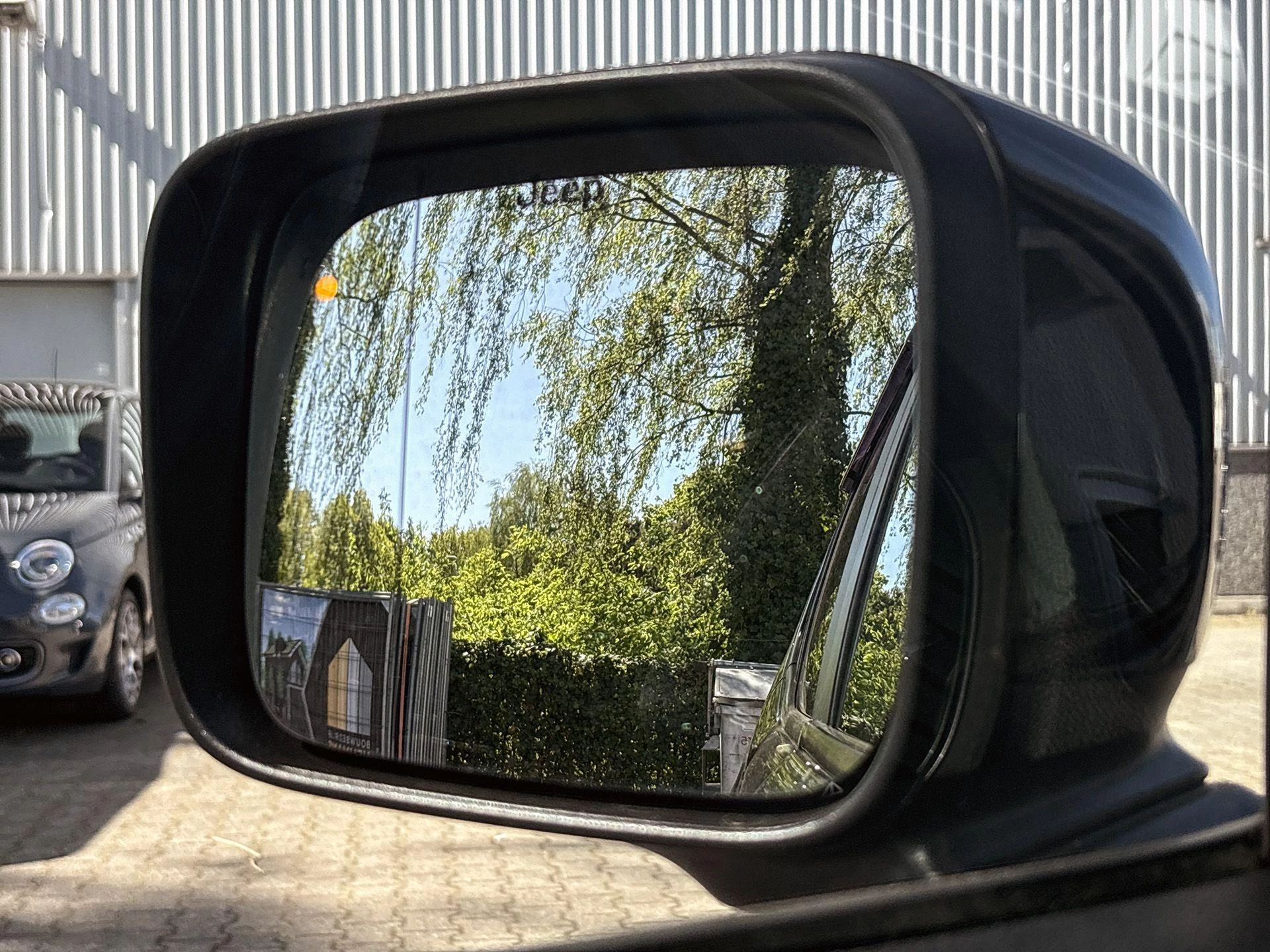 Jeep-Renegade-image-18