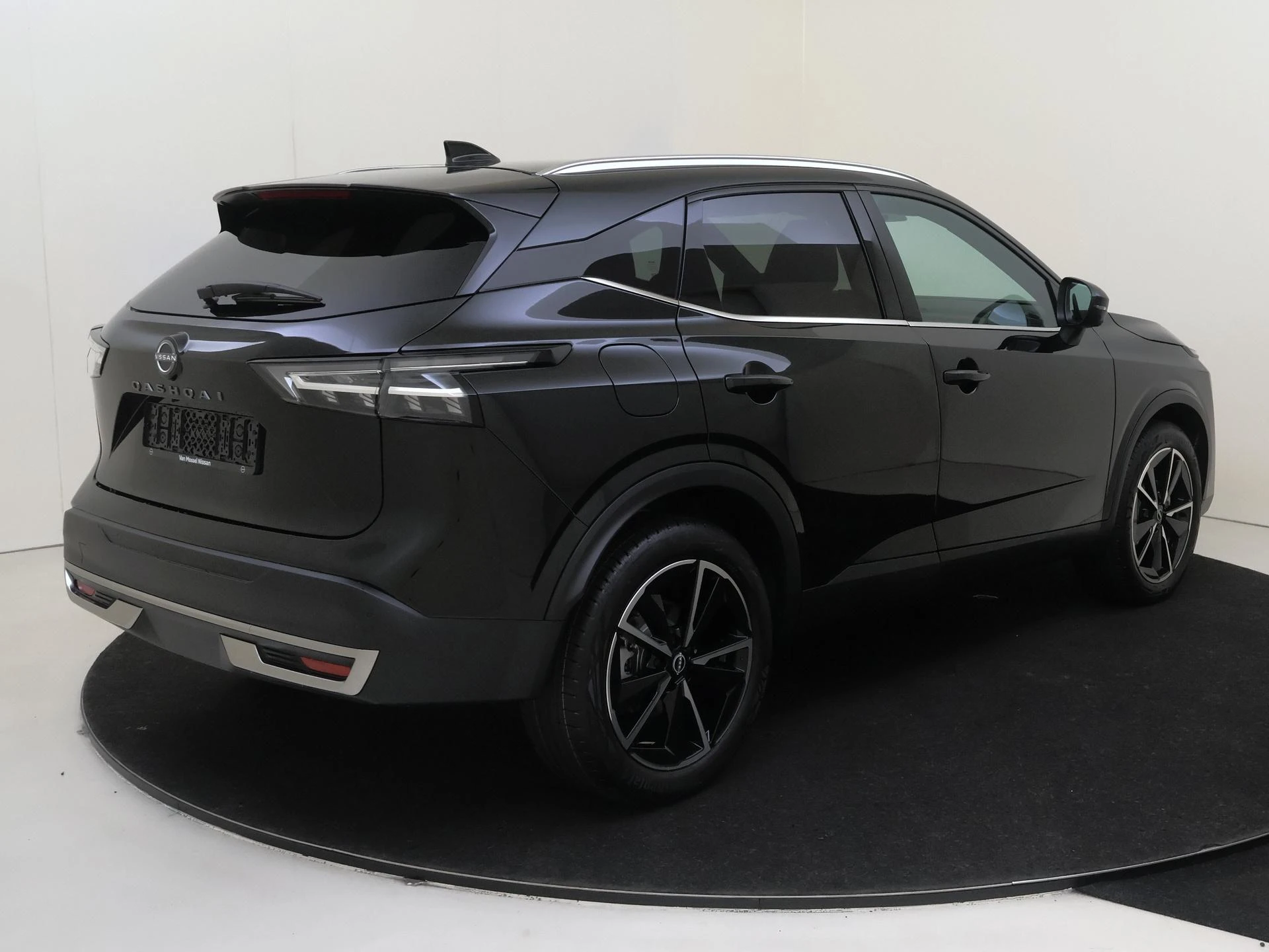 Nissan-QASHQAI-image-3