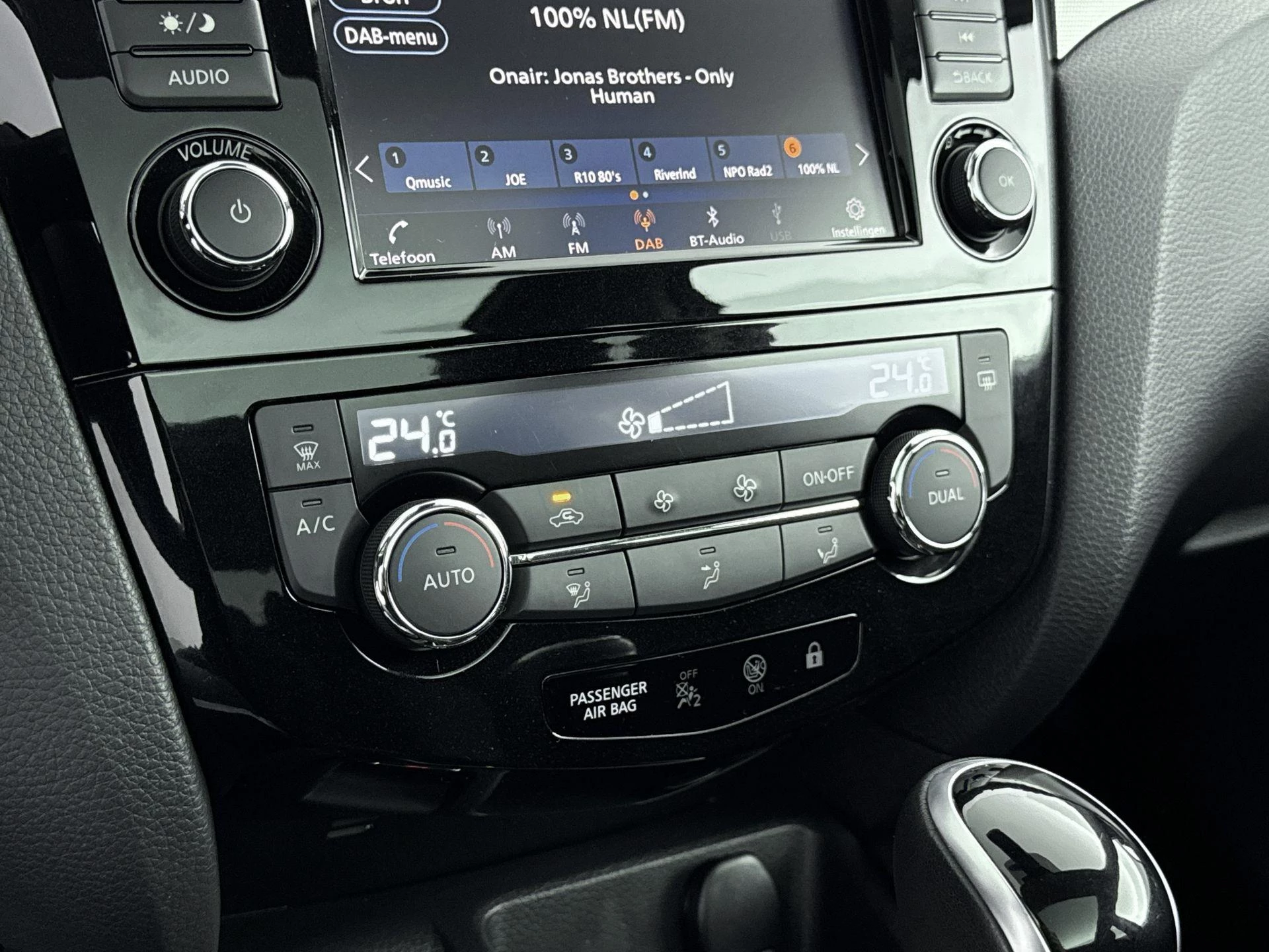 Nissan-QASHQAI-image-16