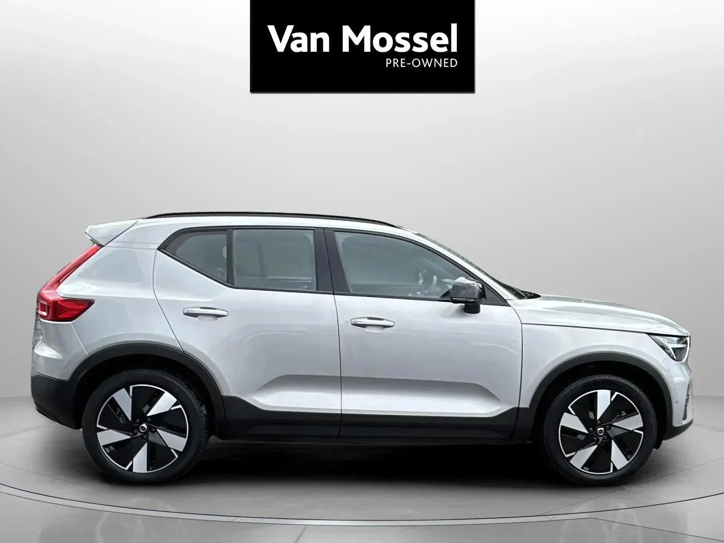 Volvo-XC40-image-3