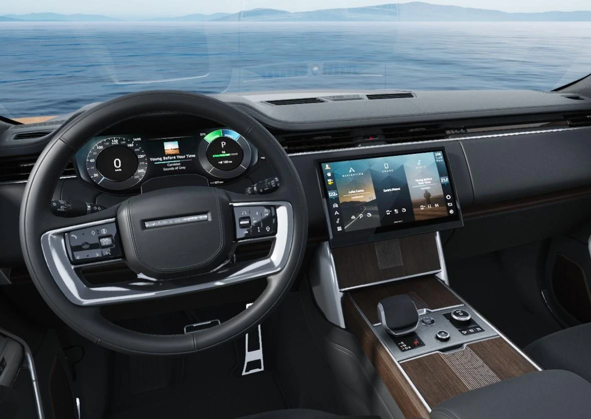 Land Rover-Range Rover-image-4