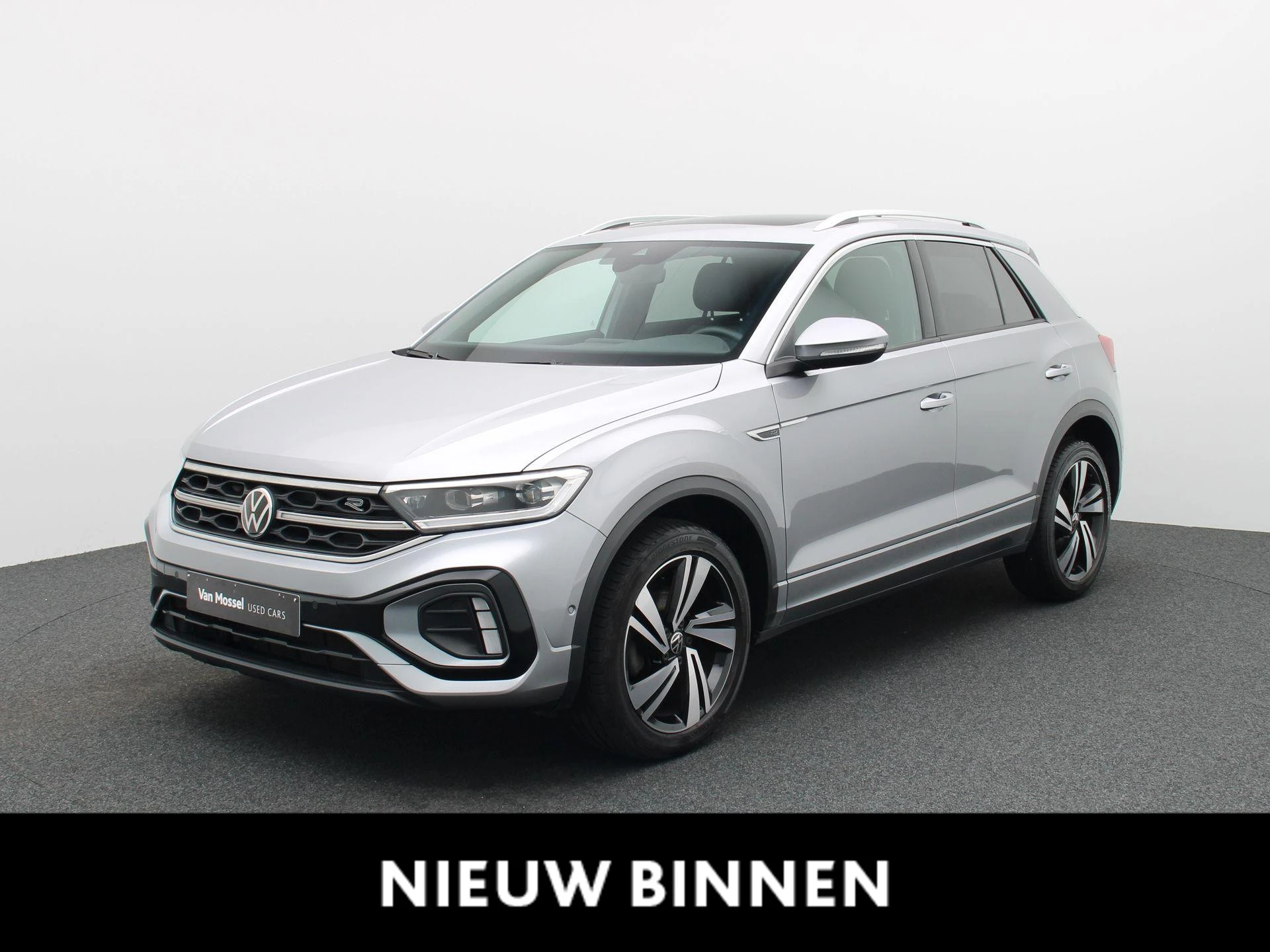 Volkswagen-T-Roc-image-0
