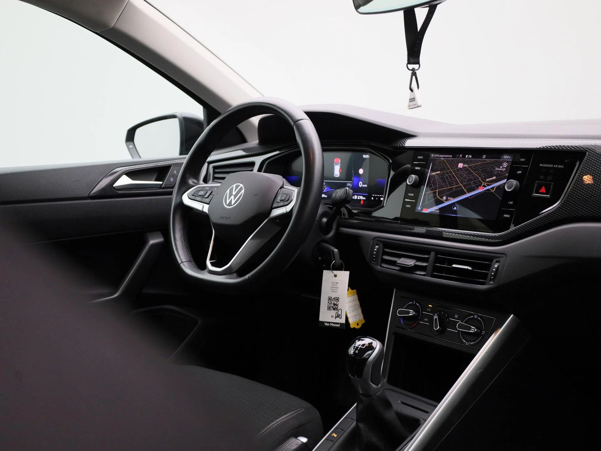 Volkswagen-Polo-image-33
