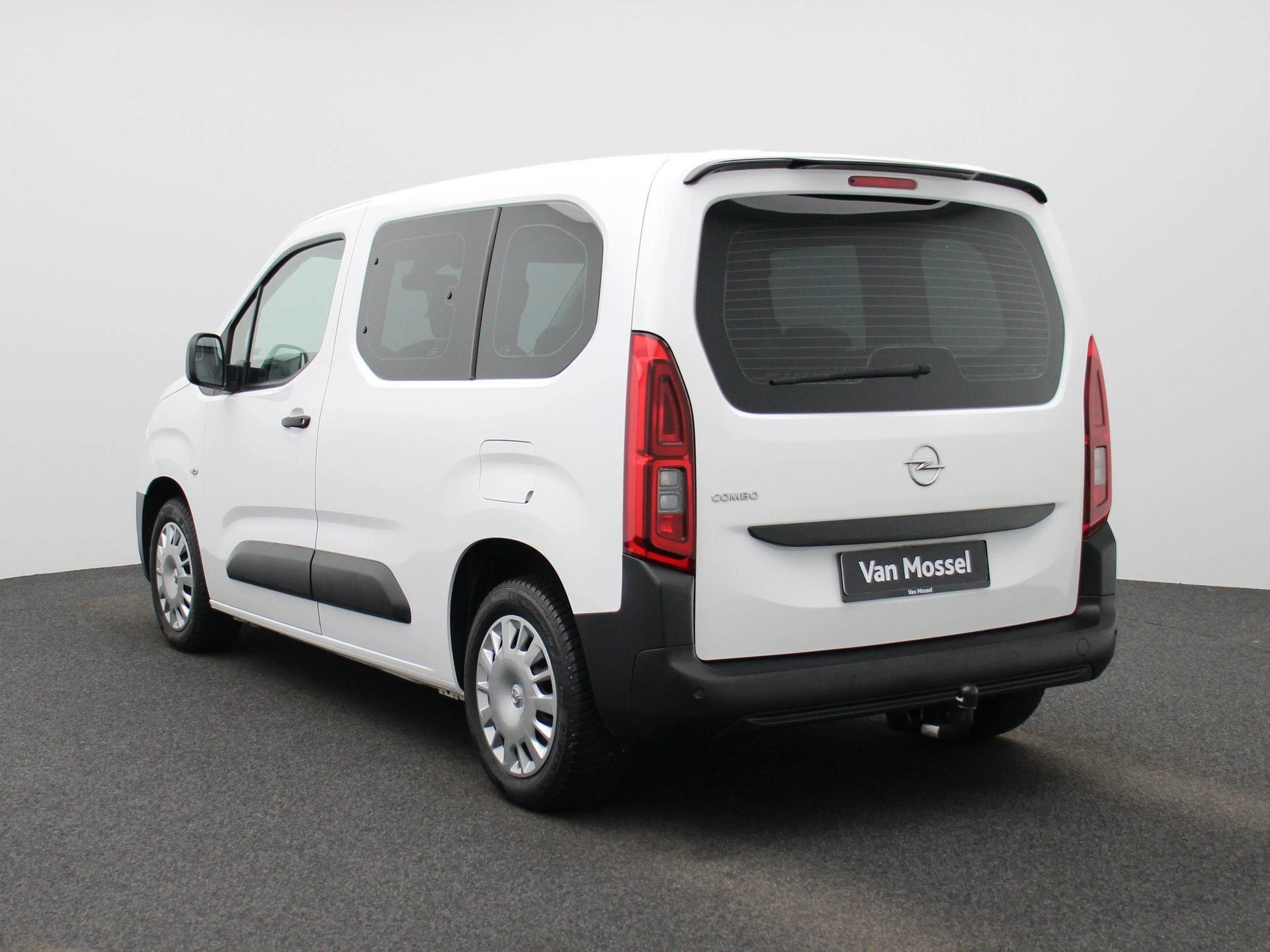 Opel-Combo Life-image-1