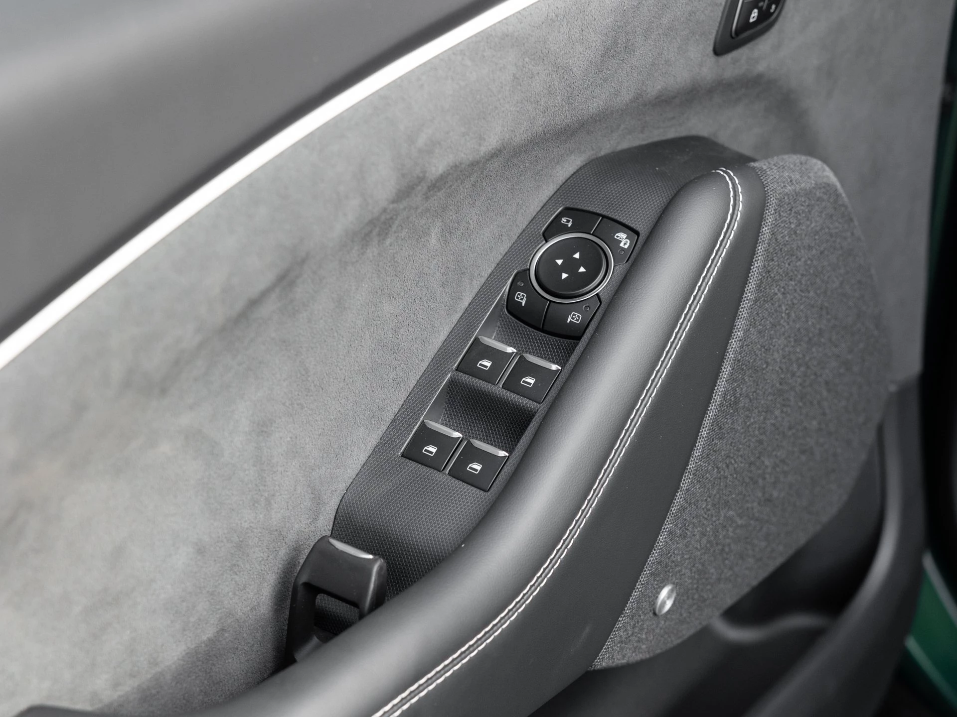 Ford-Mustang Mach-E-image-15