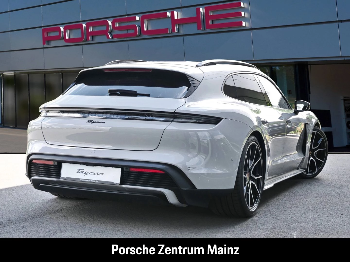 Porsche Taycan Sport Turismo Black Edition InnoDrive black edition