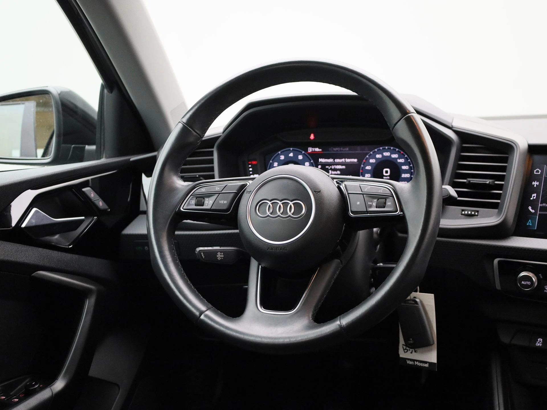 Audi-A1 Sportback-image-7