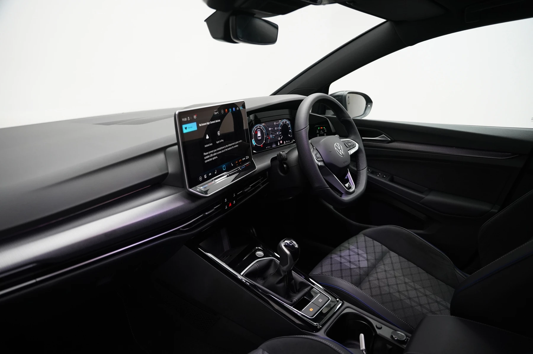 Volkswagen-Golf-image-1