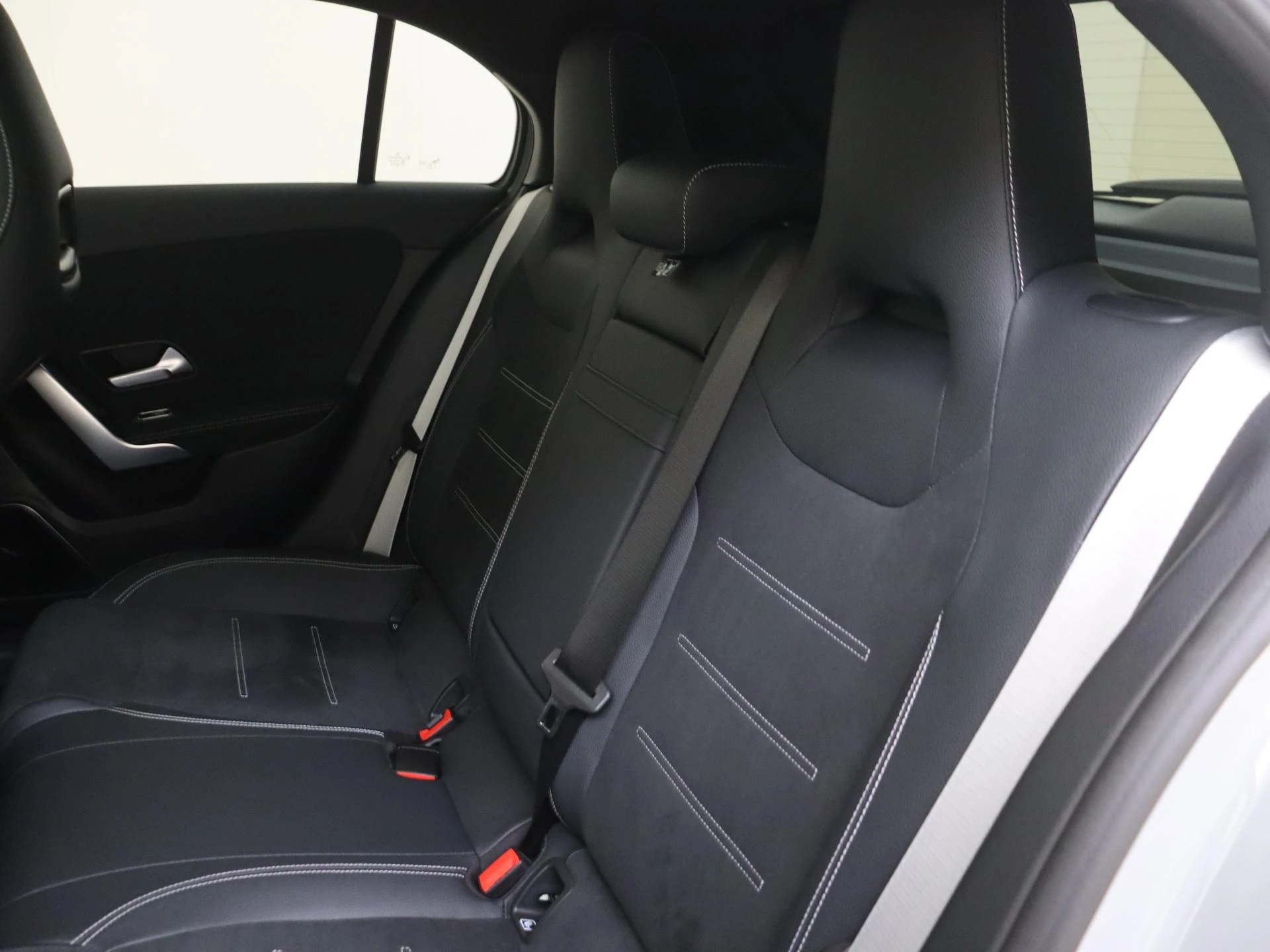 Mercedes-Benz-A-Klasse-image-15