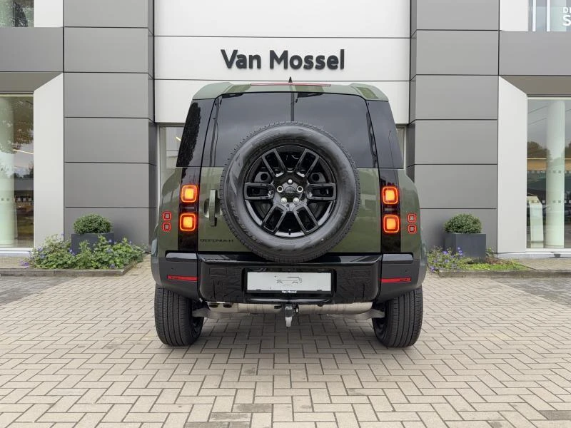 Land Rover-Defender-image-5