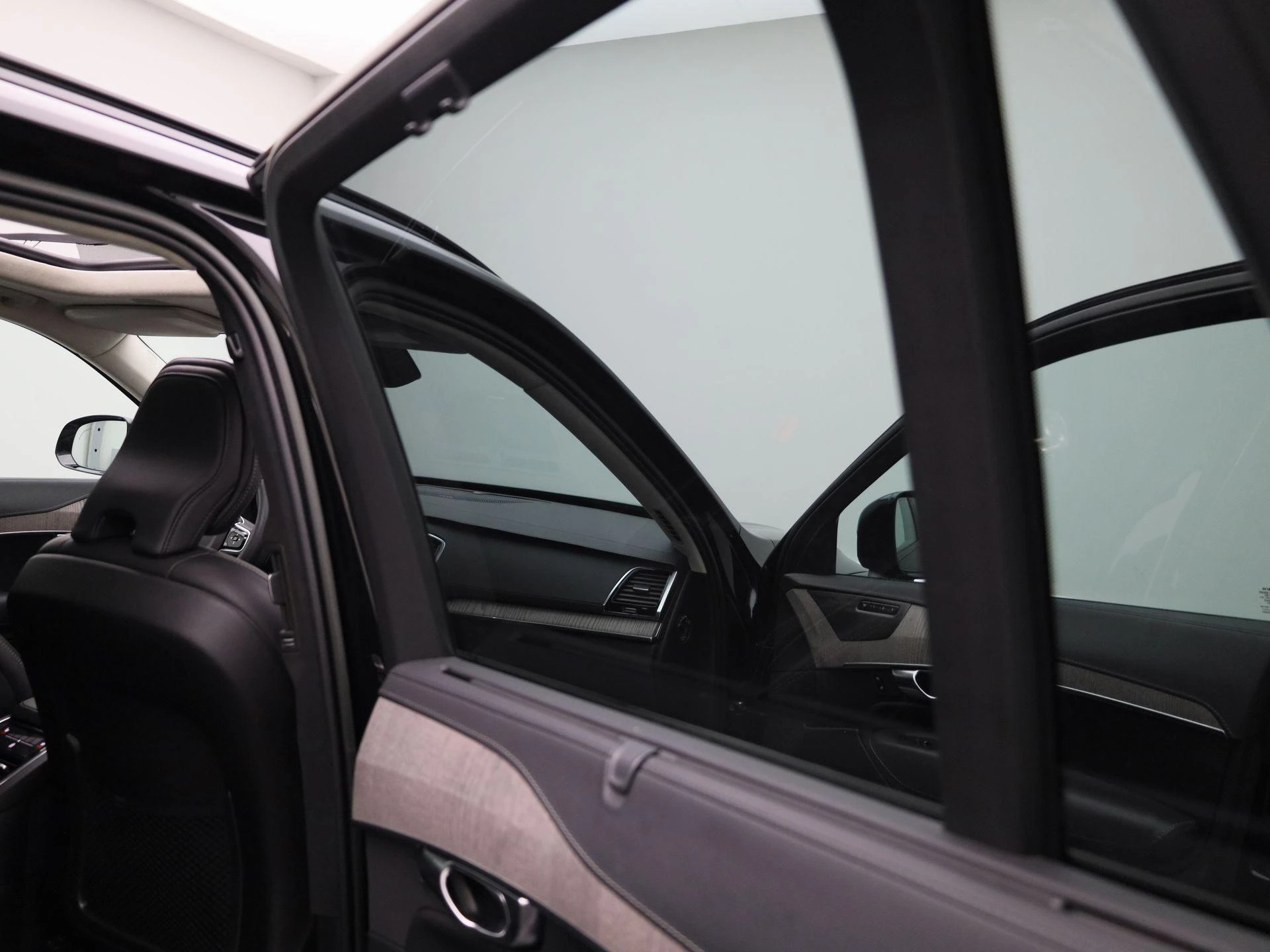 Volvo-XC90-image-45