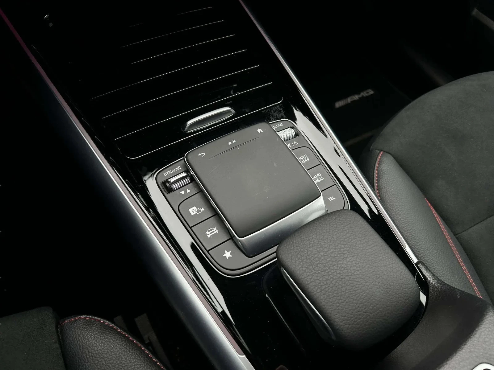 Mercedes-Benz-EQA-image-10