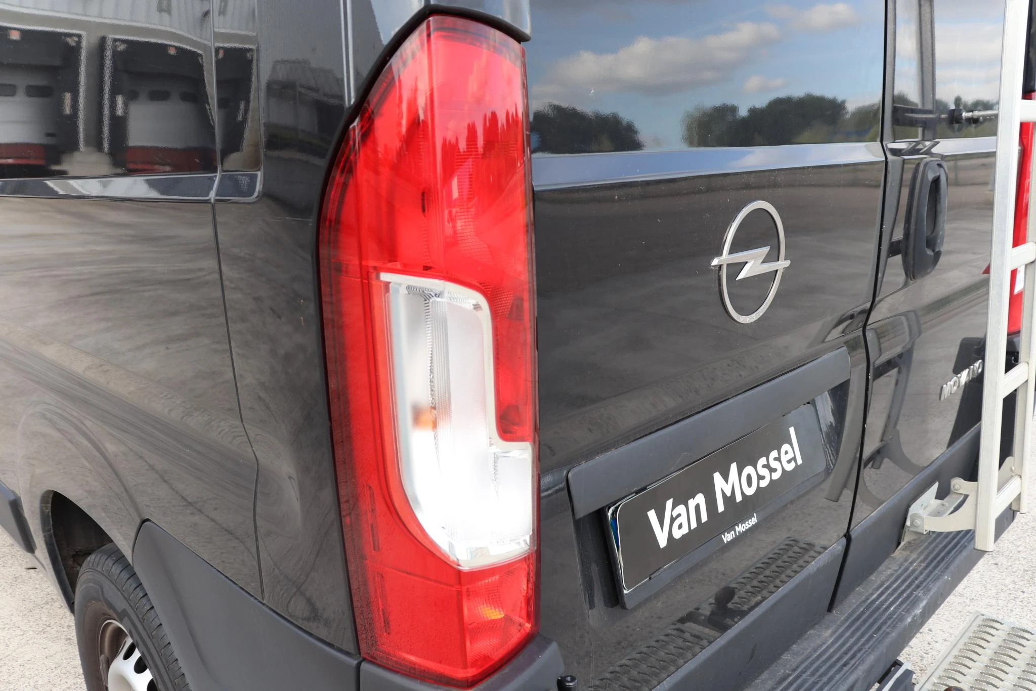 Opel-Movano-image-22