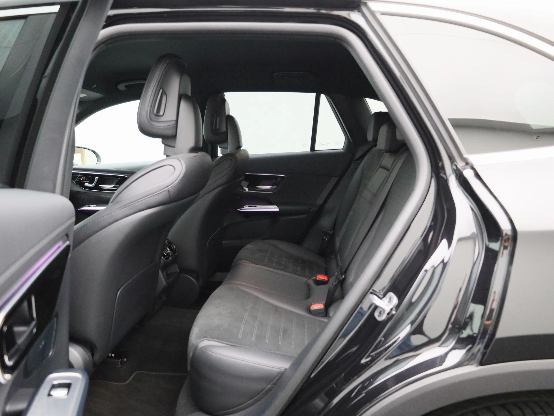 Mercedes-Benz-GLC-image-9