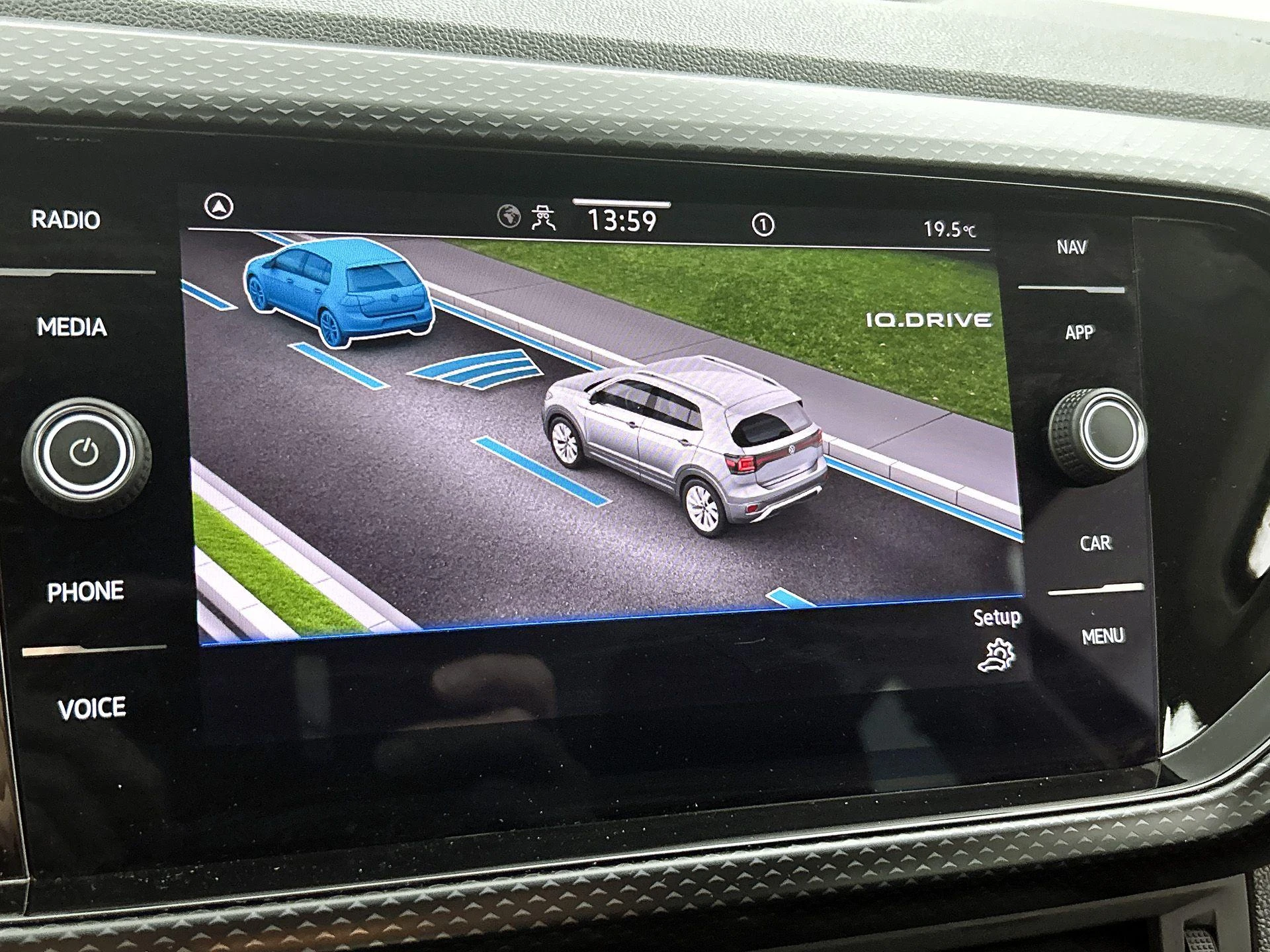 Volkswagen-T-Cross-image-7