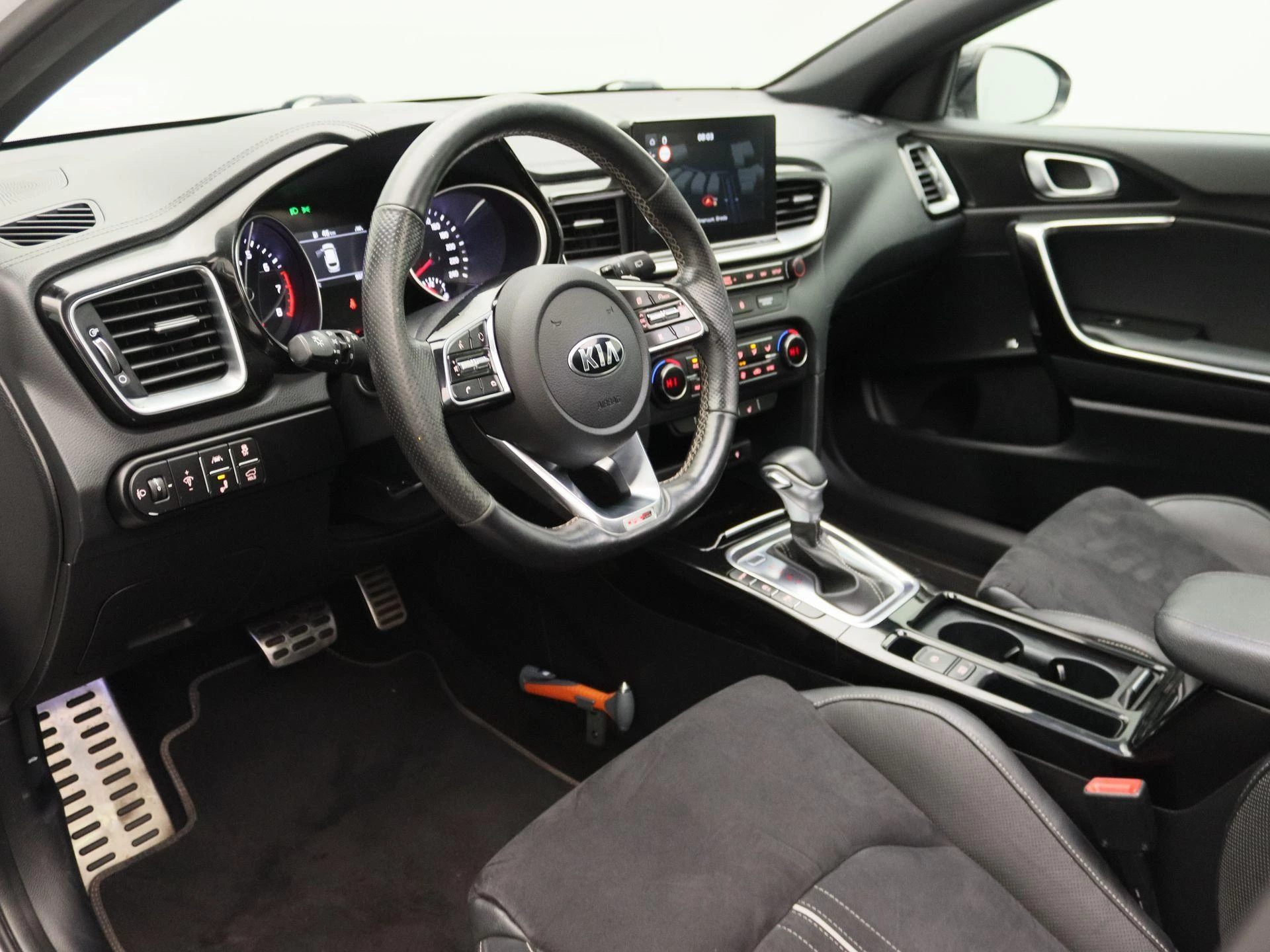 Kia-ProCeed-image-25