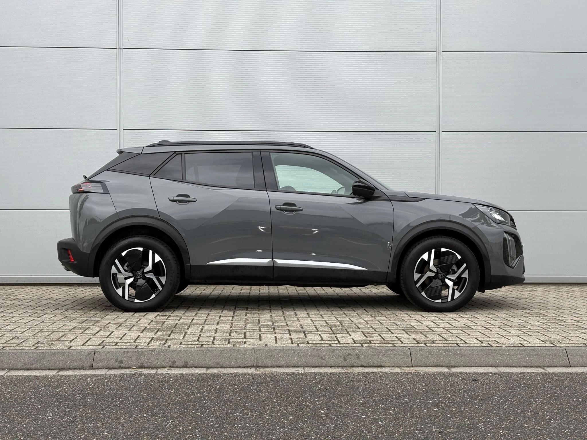 Peugeot-2008-image-6