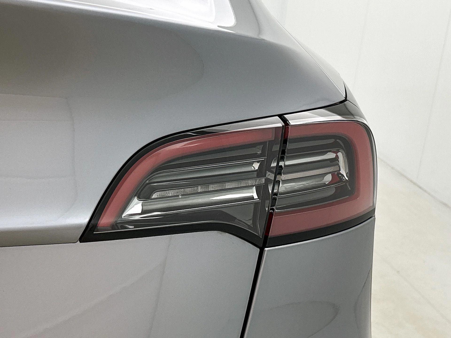 Tesla-Model Y-image-21