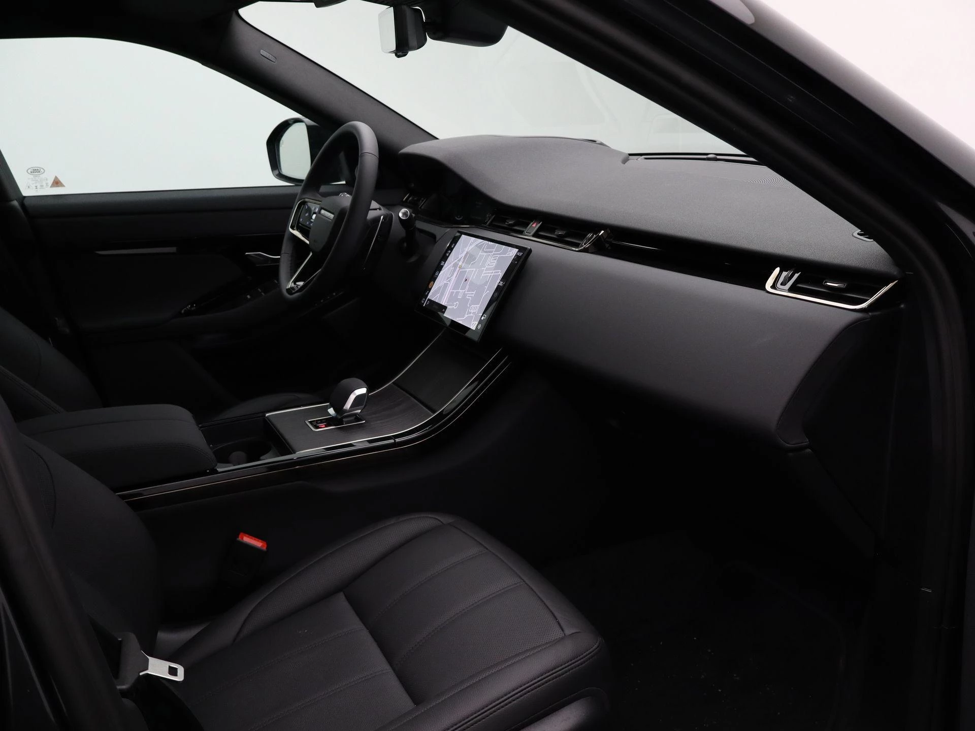 Land Rover-Range Rover Evoque-image-33