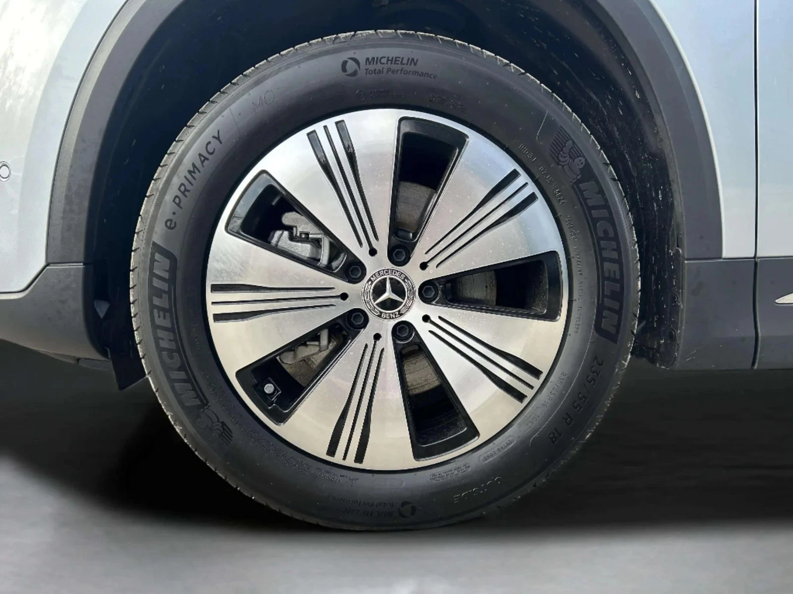 Mercedes-Benz-EQA-image-8