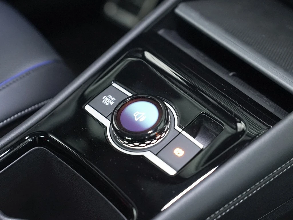 Volkswagen-Tiguan-image-8