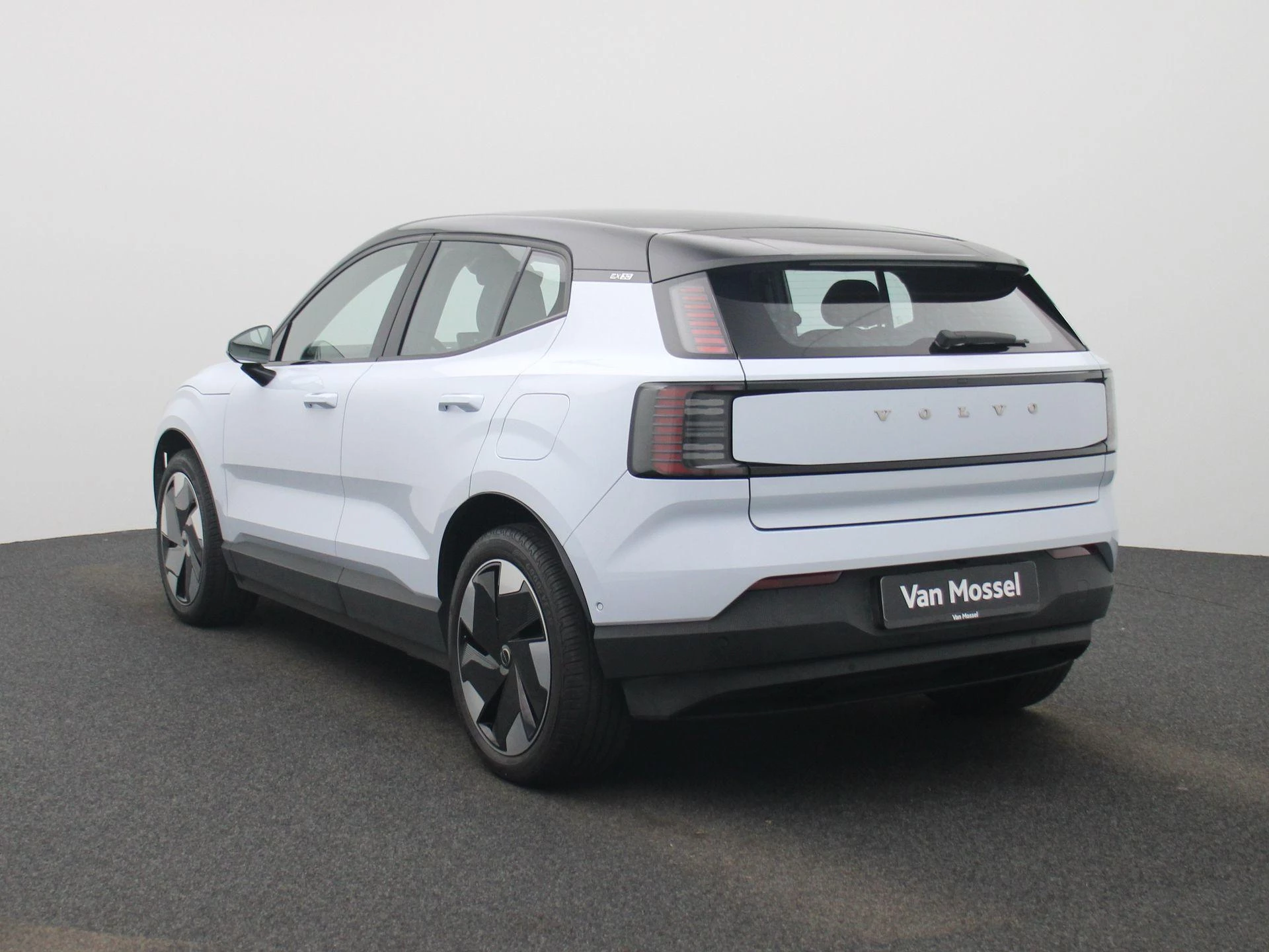Volvo EX30 Single Motor Extended Range Ultra