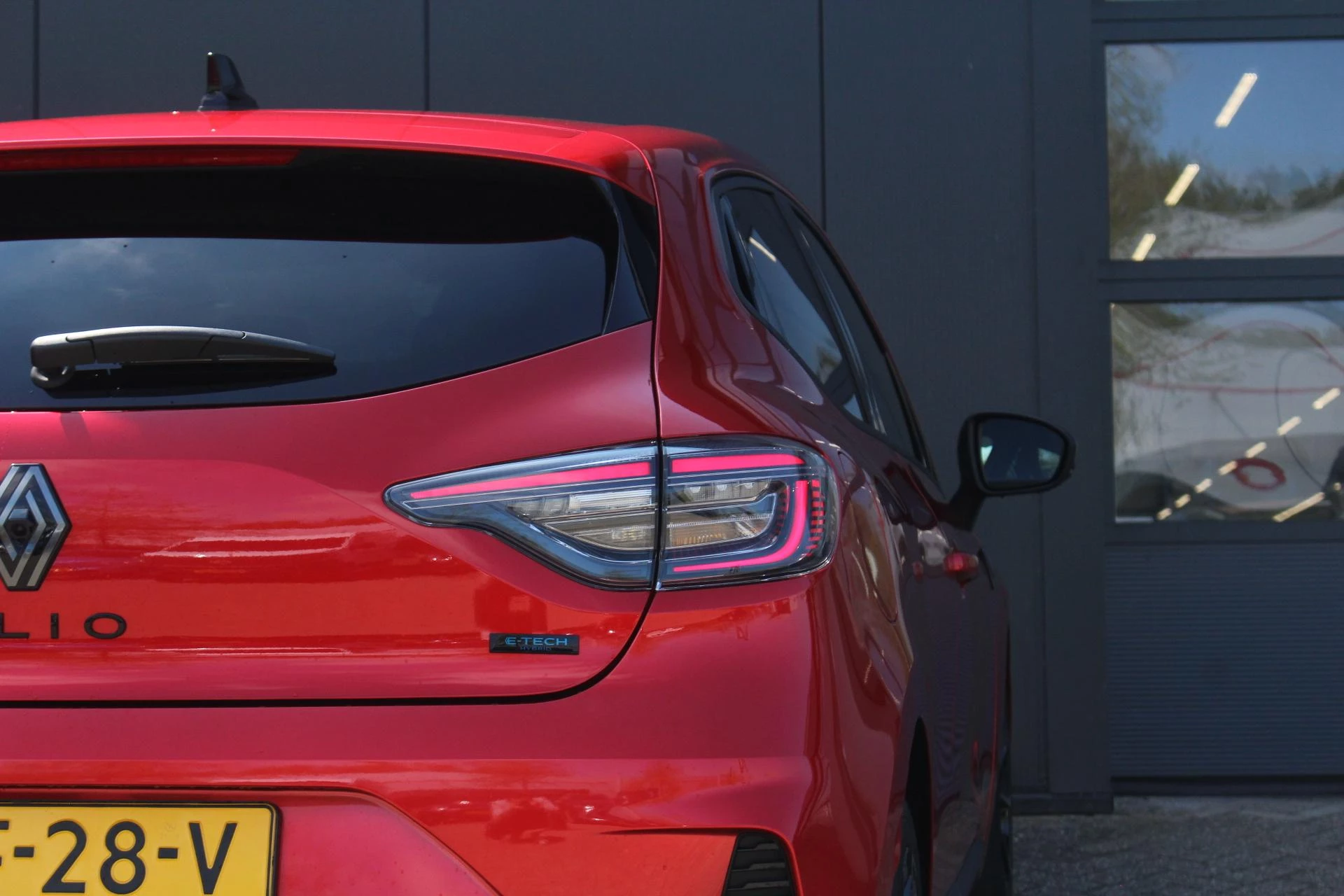 Renault-Clio-image-10