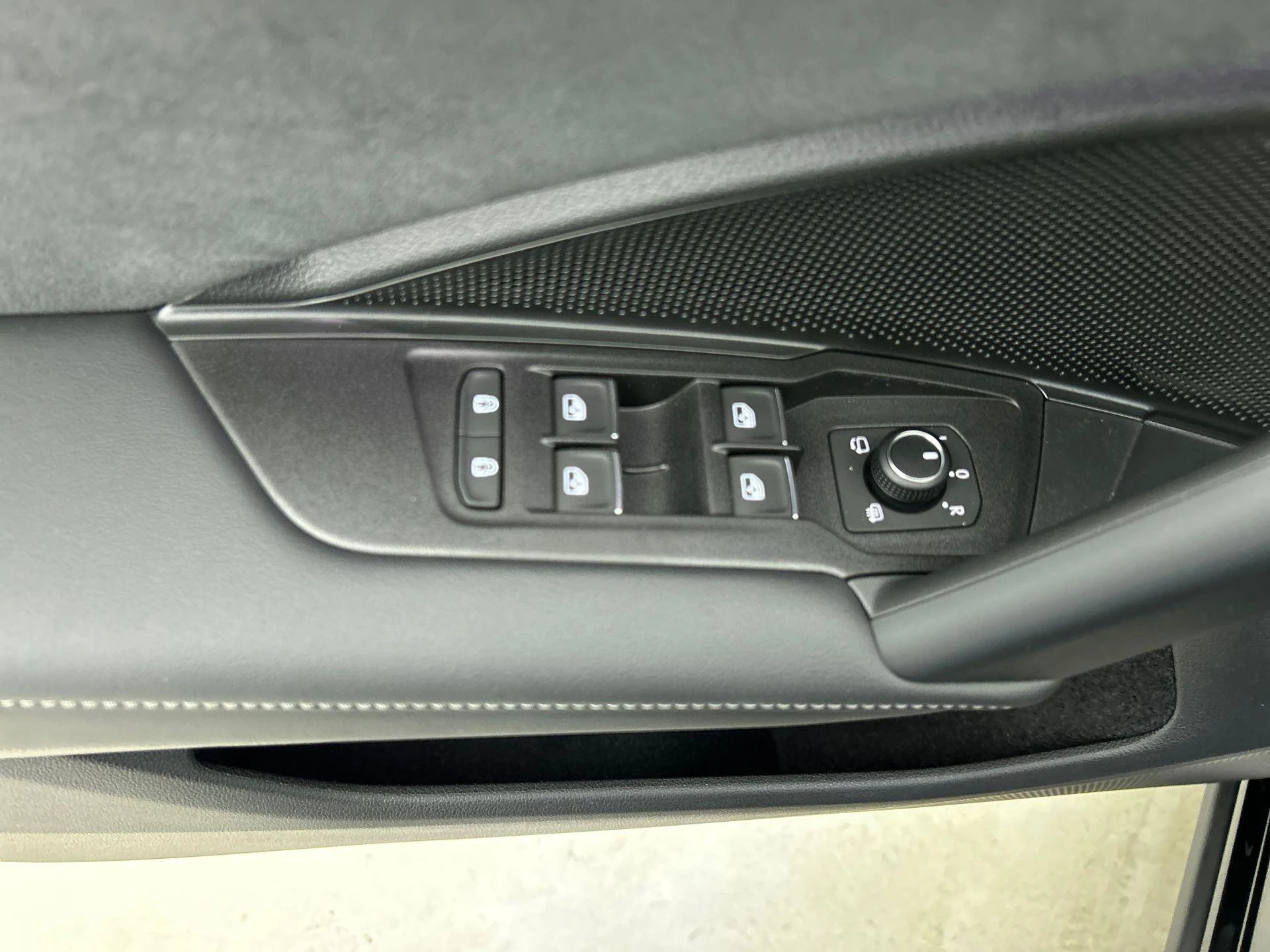 Volkswagen Tayron 1.5 eHybrid R-Line Edition