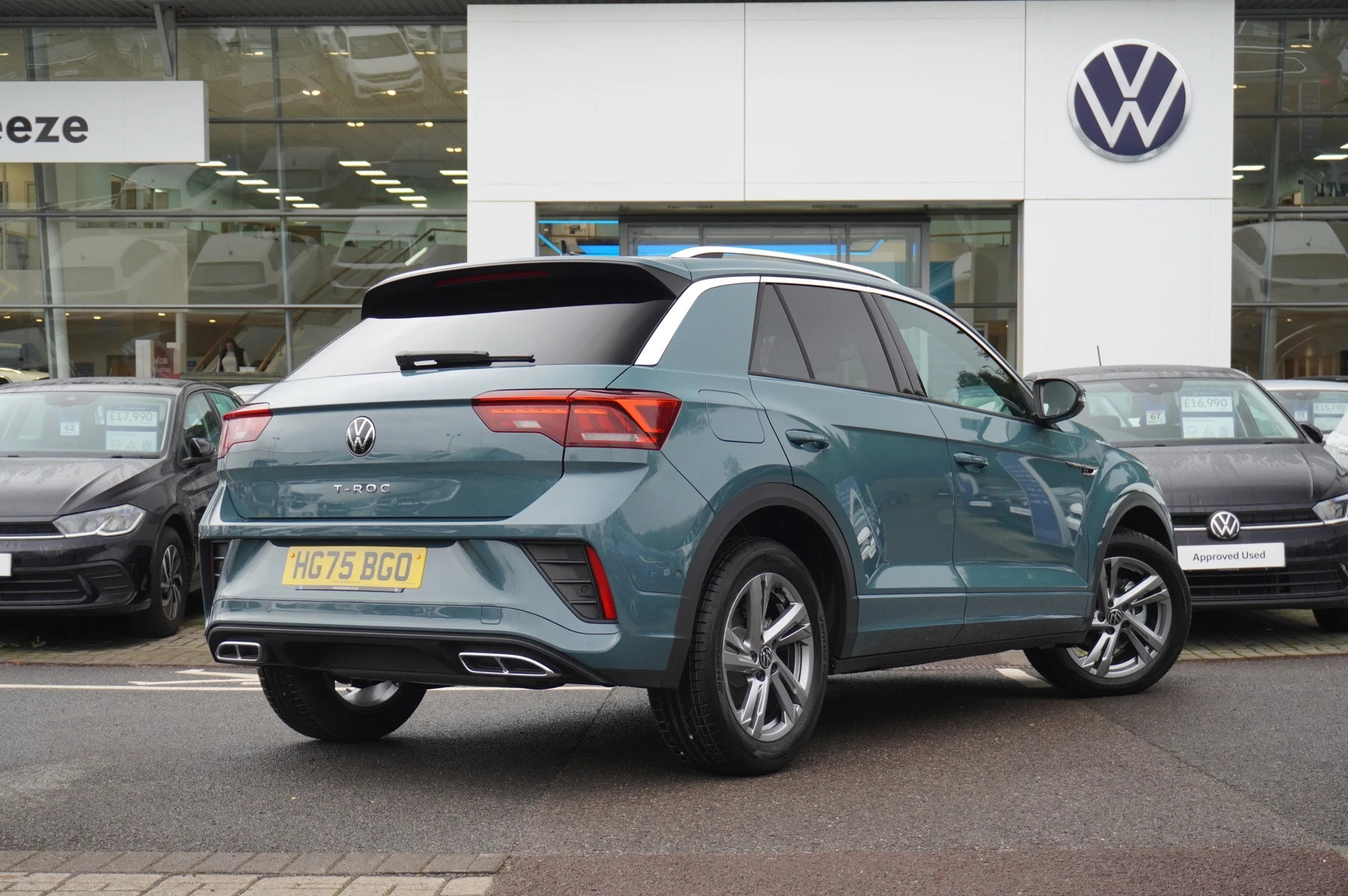 Volkswagen-T-Roc-image-13