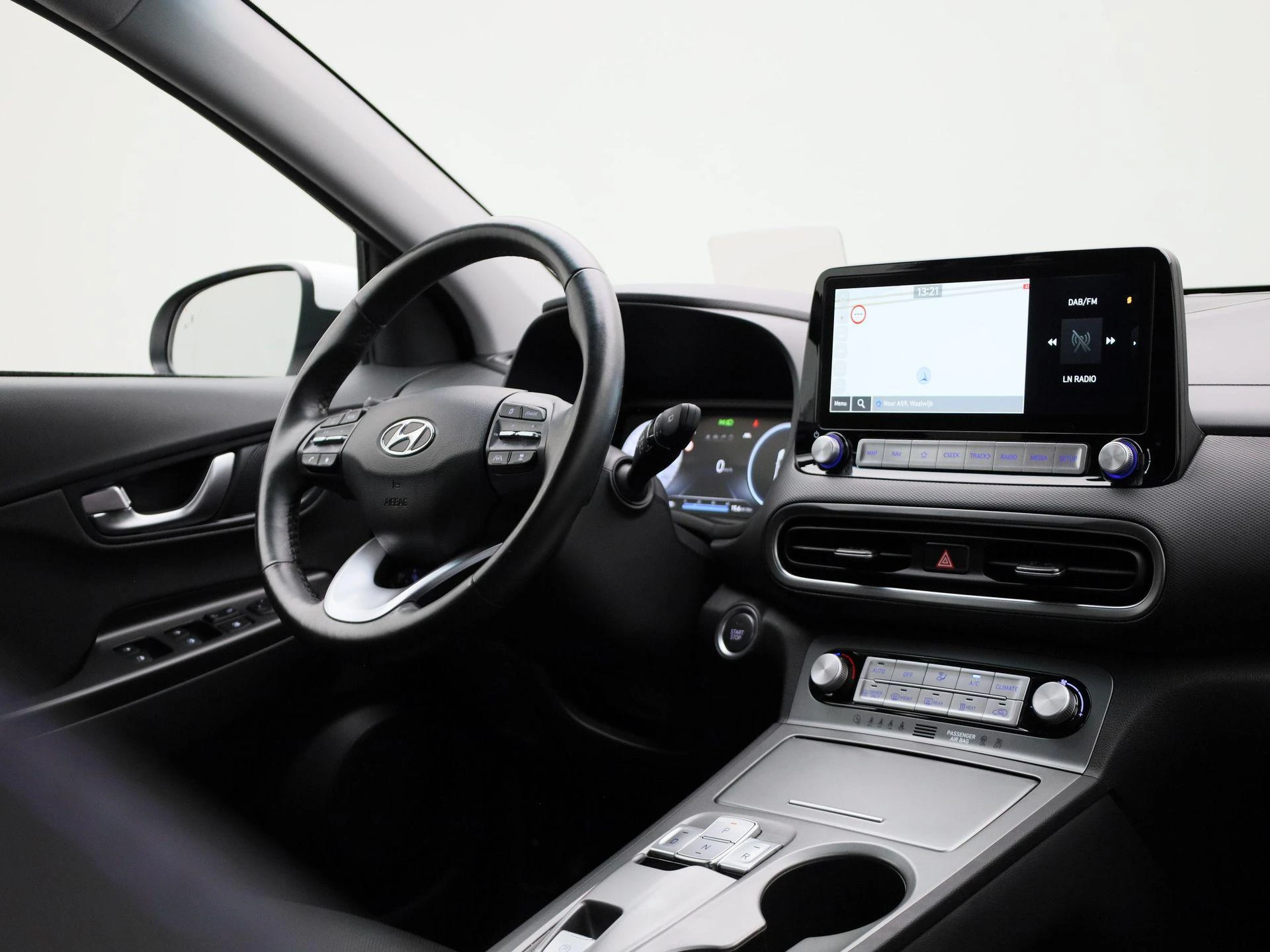 Hyundai-Kona-image-33